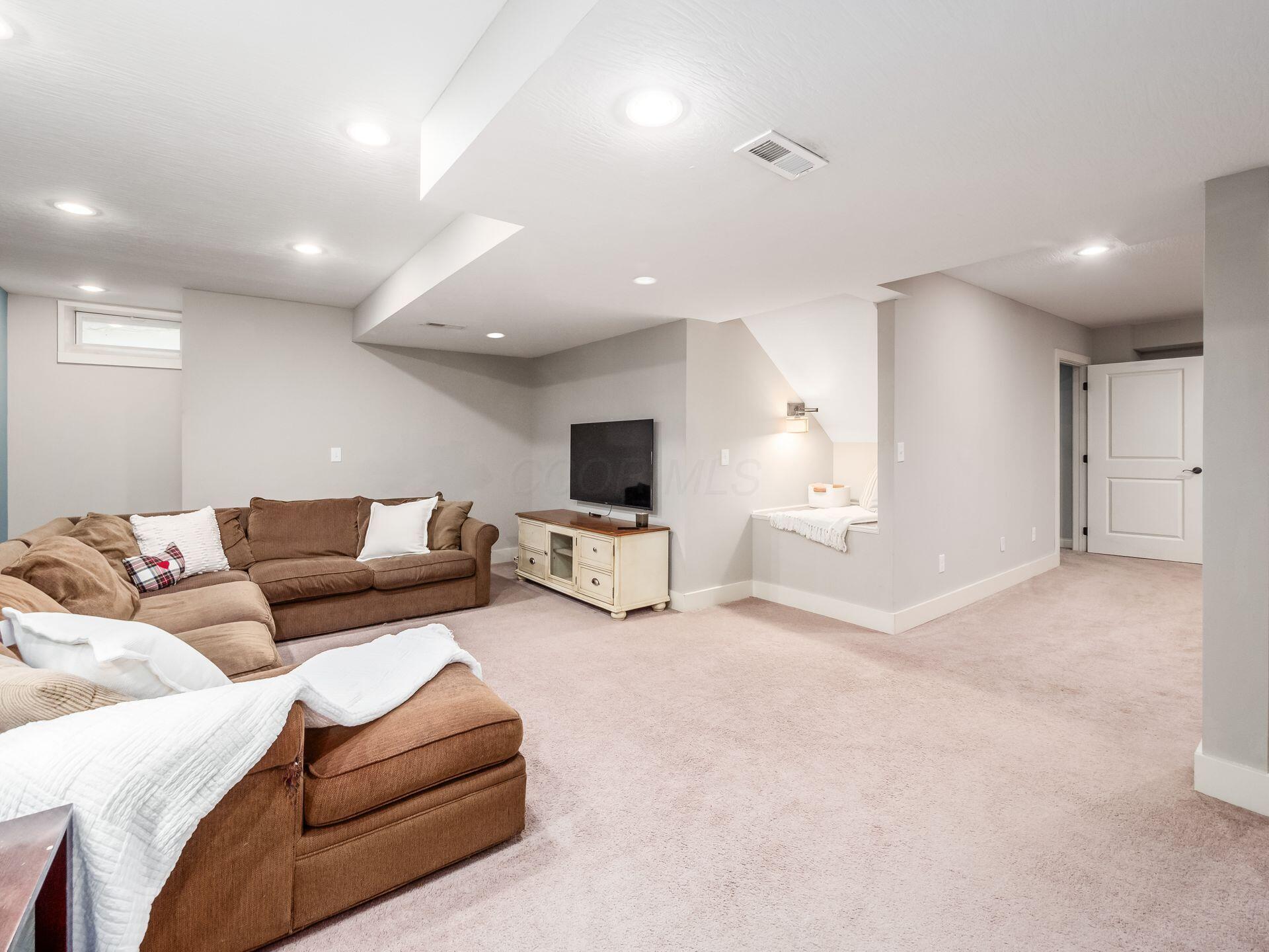 947 Suzanne Way