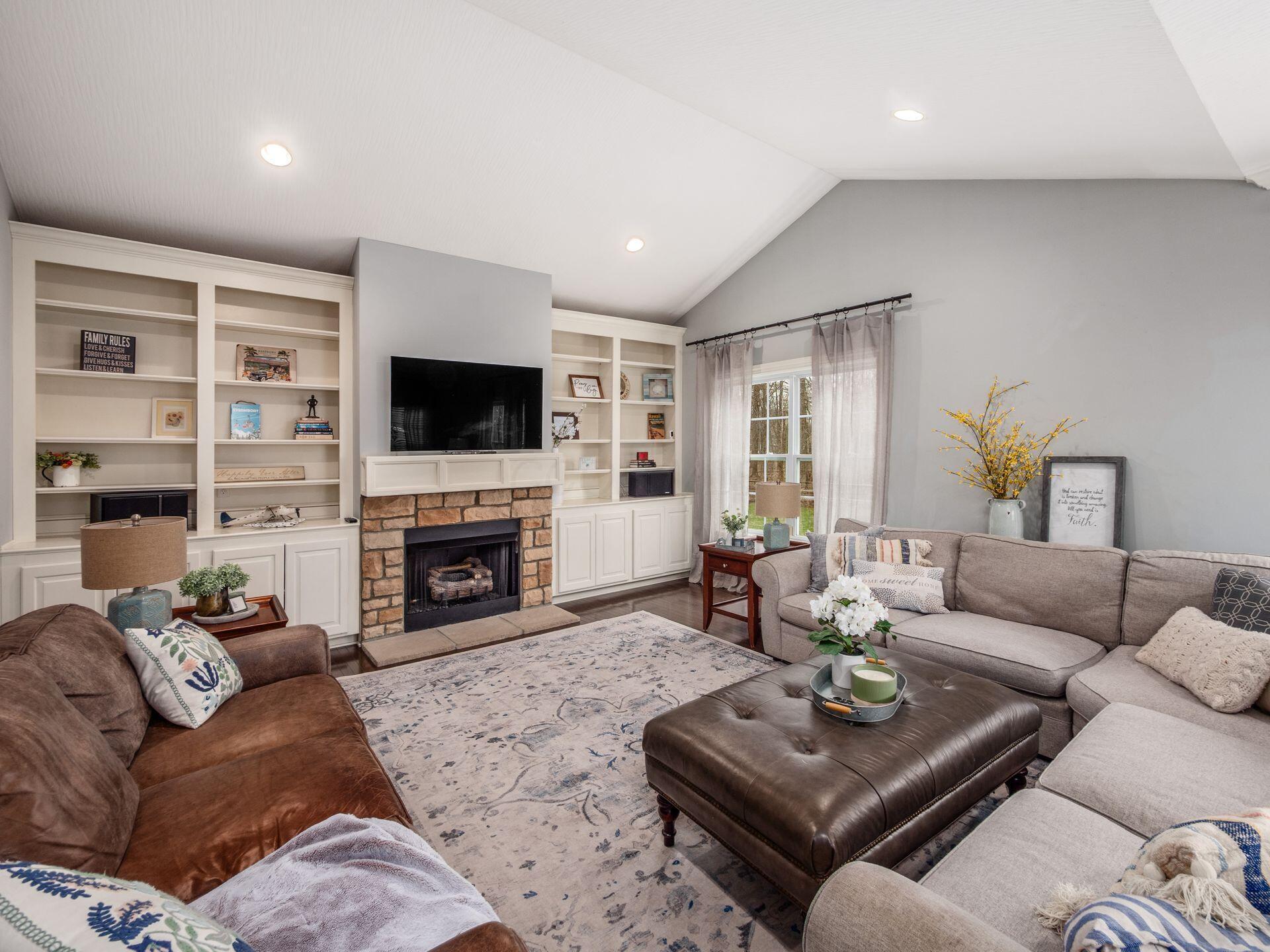 947 Suzanne Way