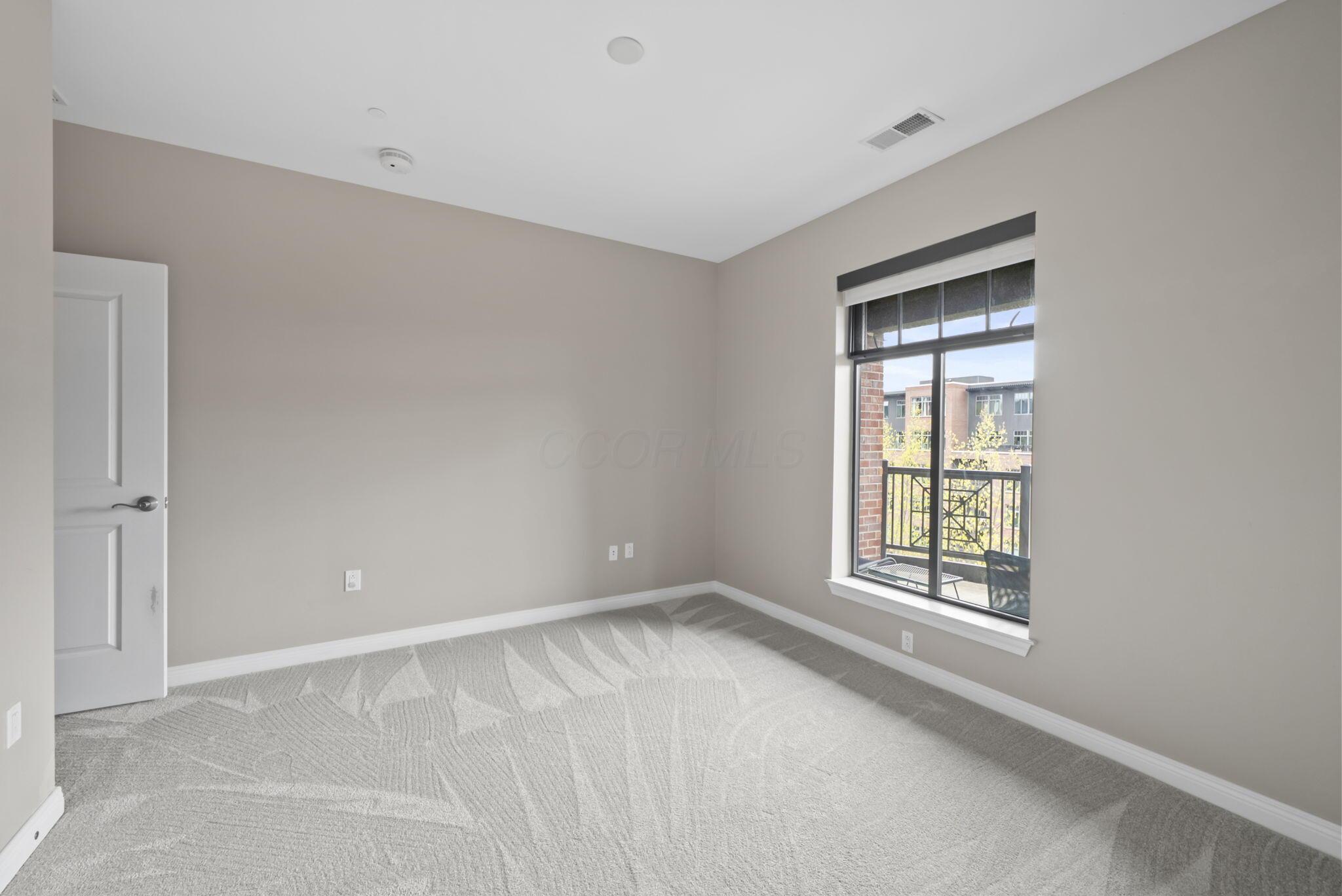 250 Daniel Burnham Square, 710
