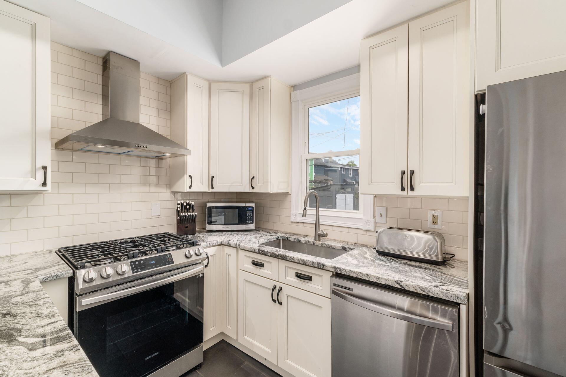 55 E 4th Avenue