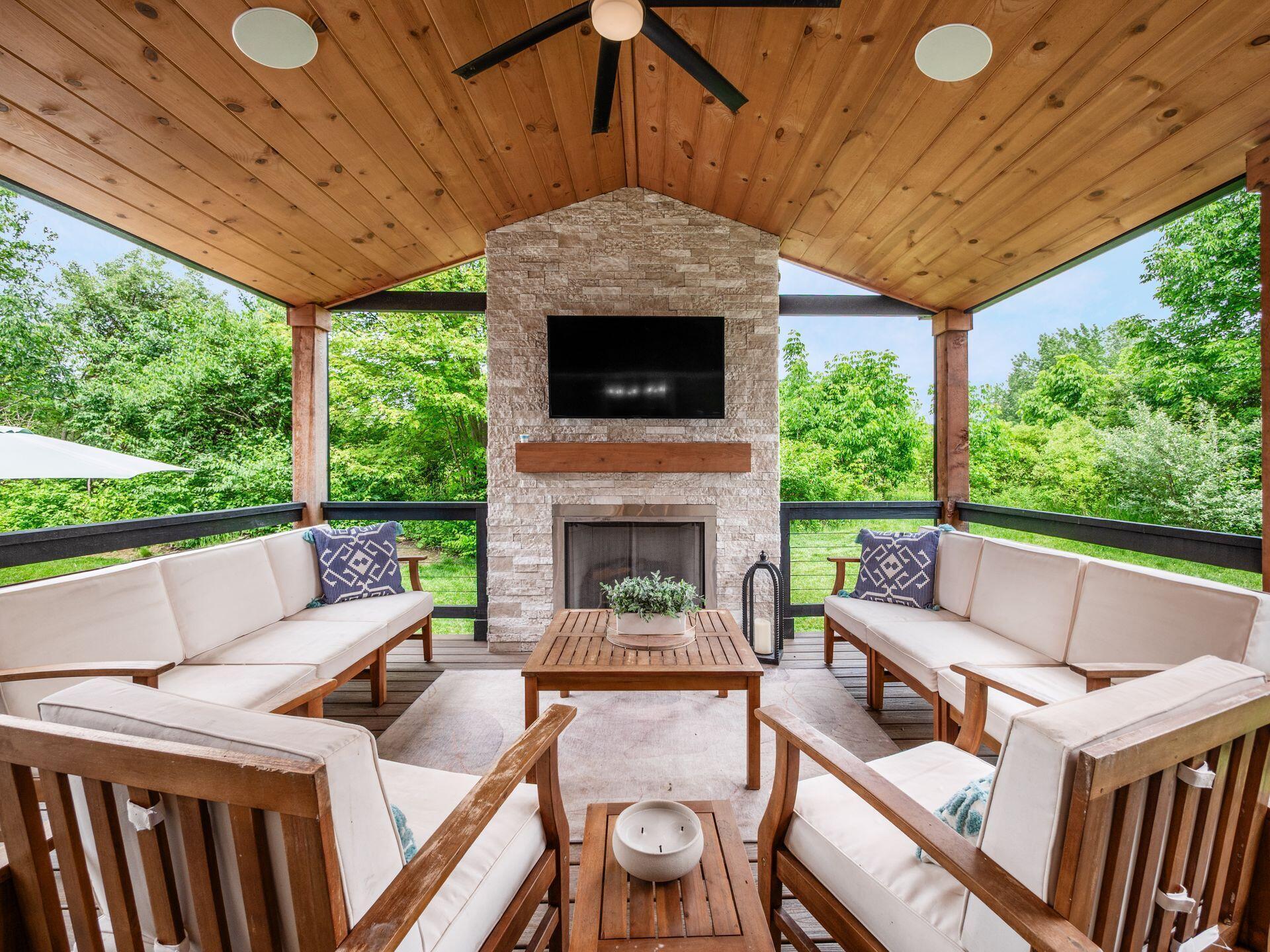 9364 Hildebrand Drive