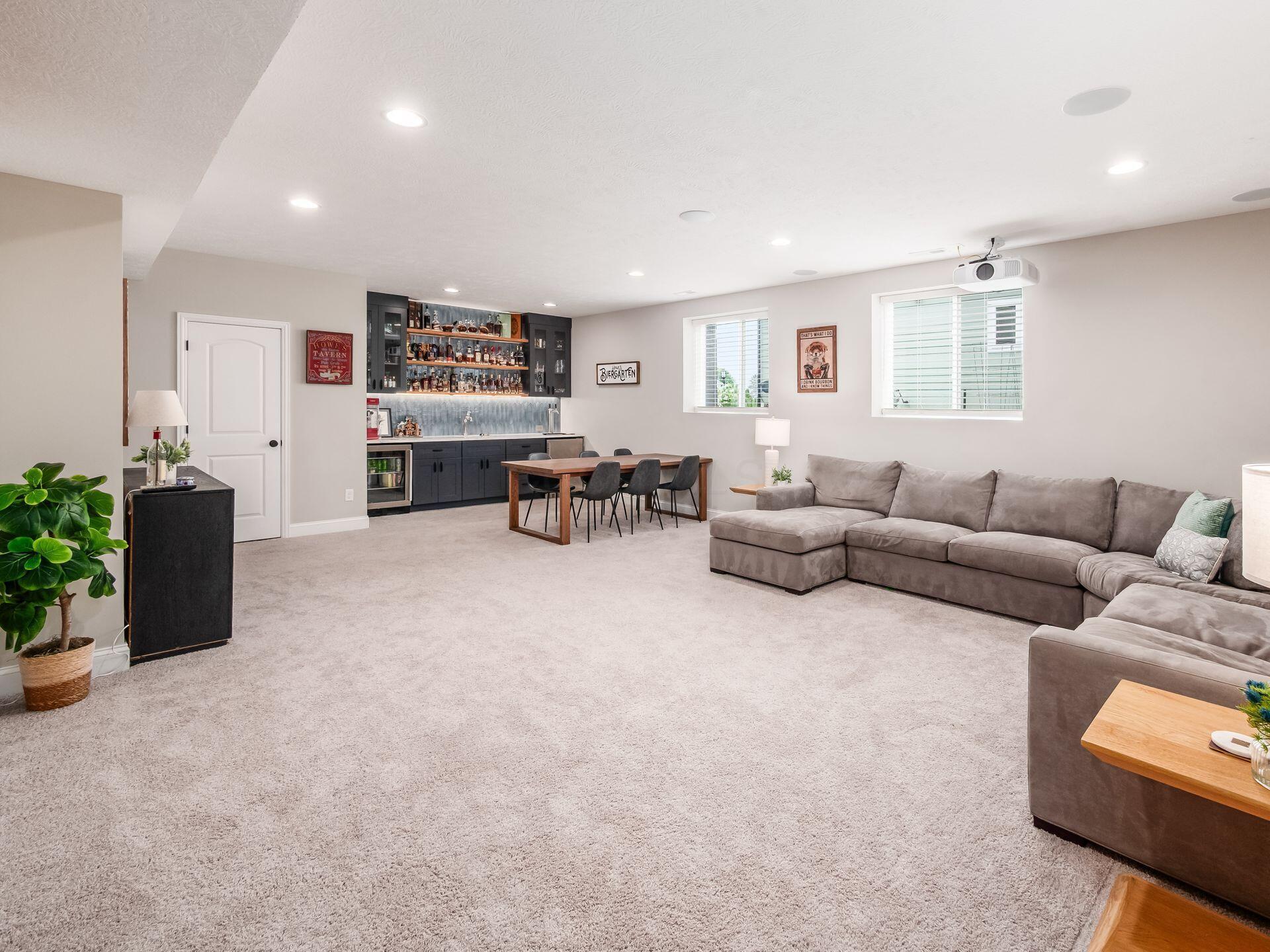 9364 Hildebrand Drive