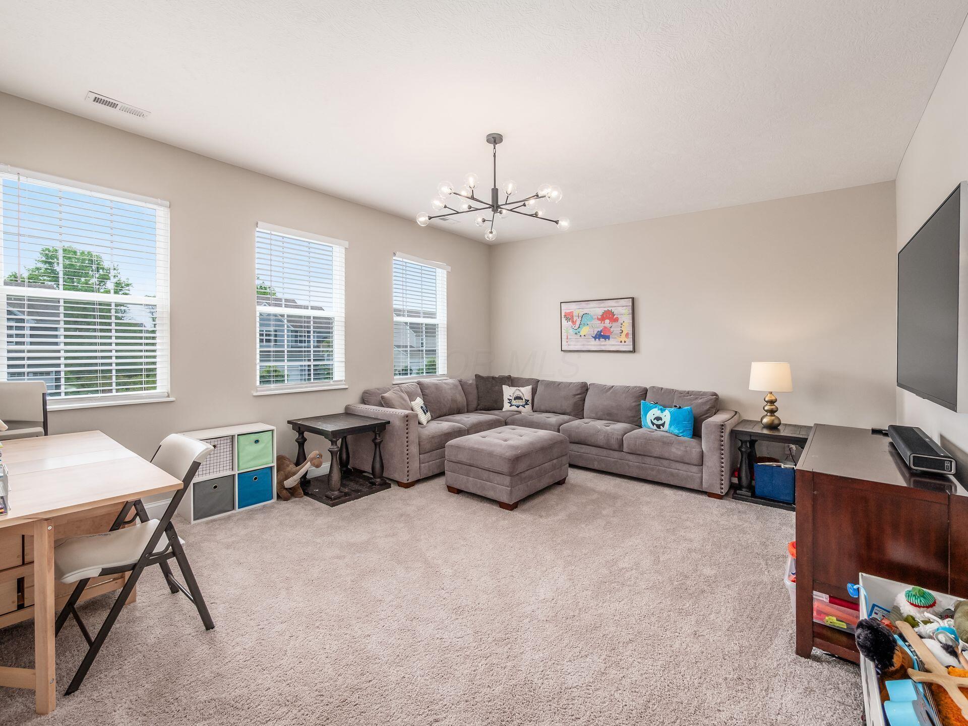 9364 Hildebrand Drive