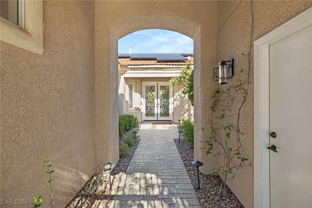 4194 Agosta Luna Place