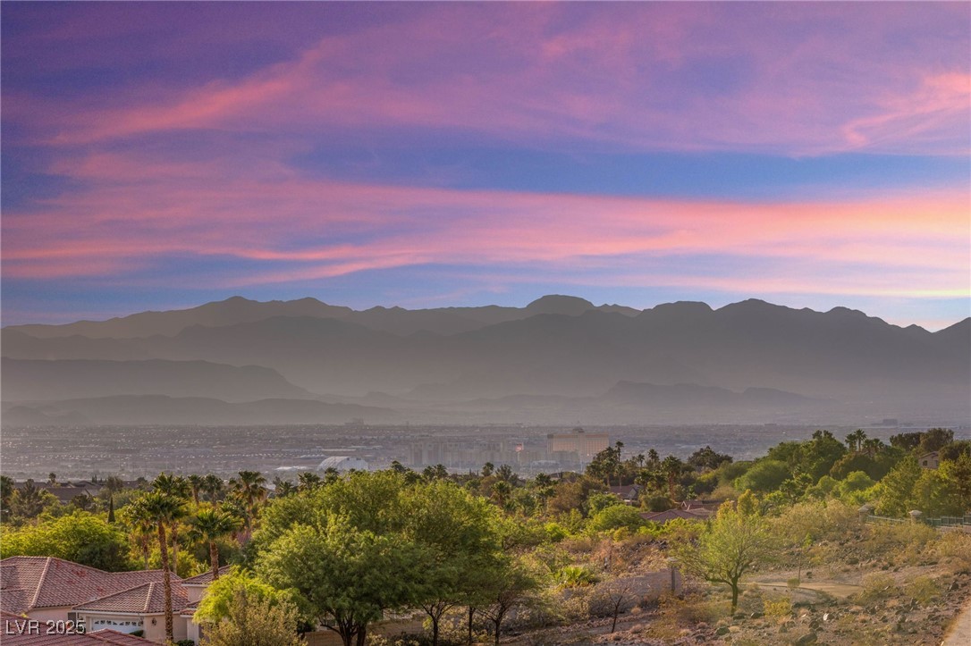 1383 Opal Valley Street