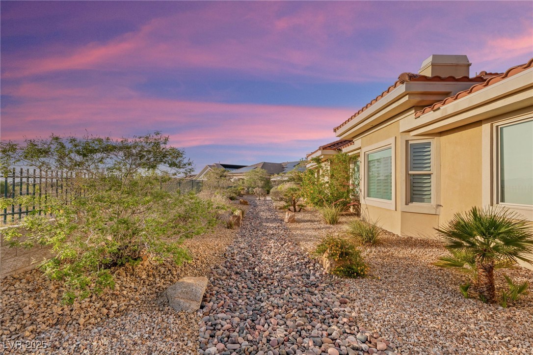 1383 Opal Valley Street