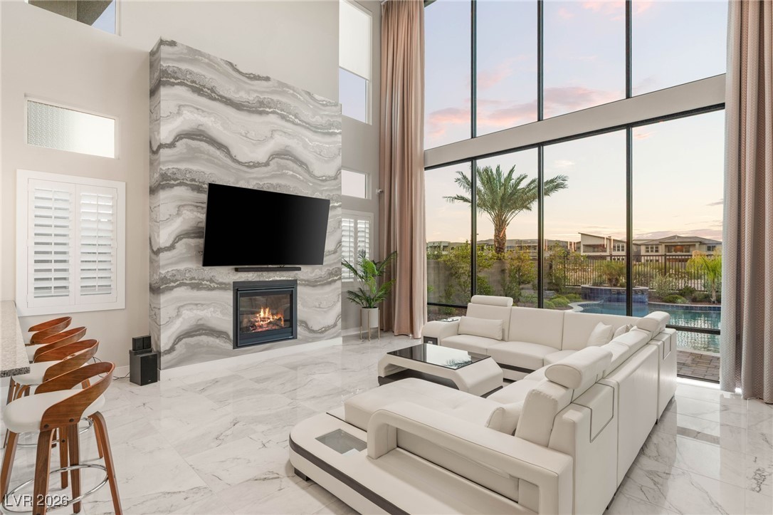 5201 Fading Sunset Drive