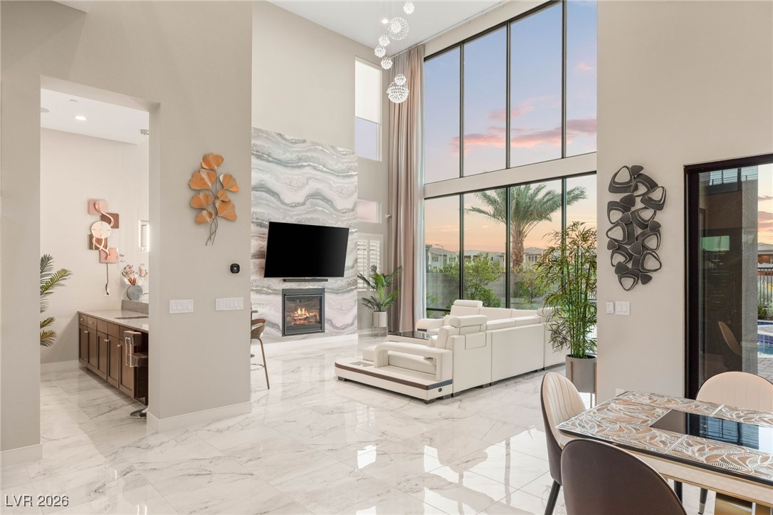 5201 Fading Sunset Drive