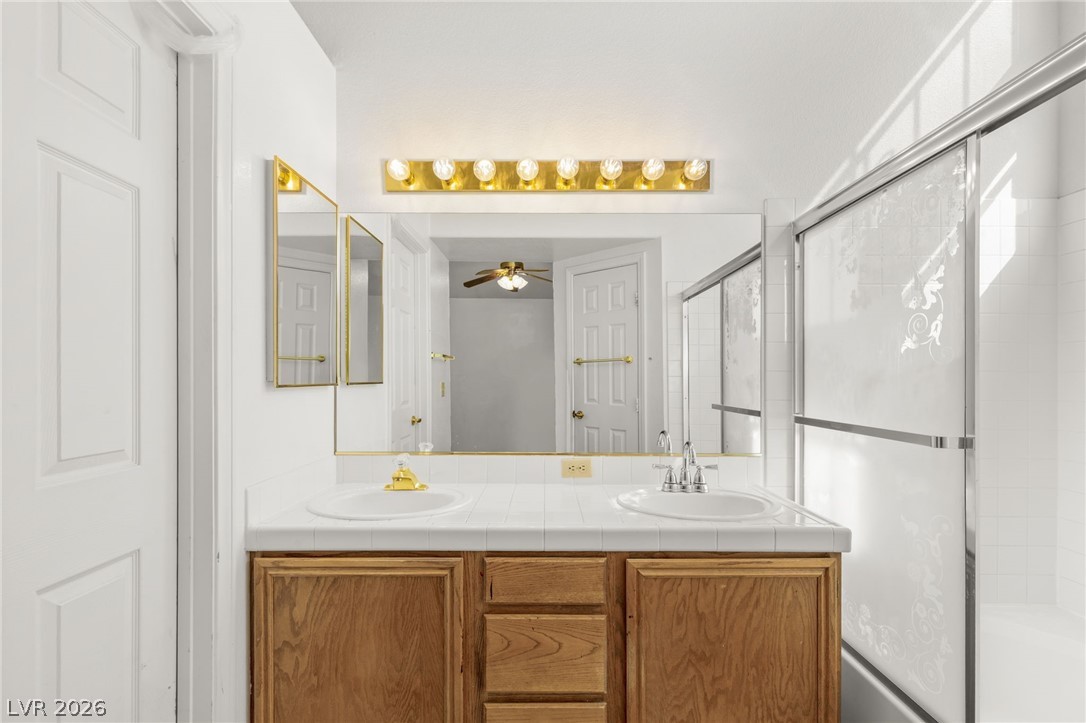 3954 Golden Elm Street