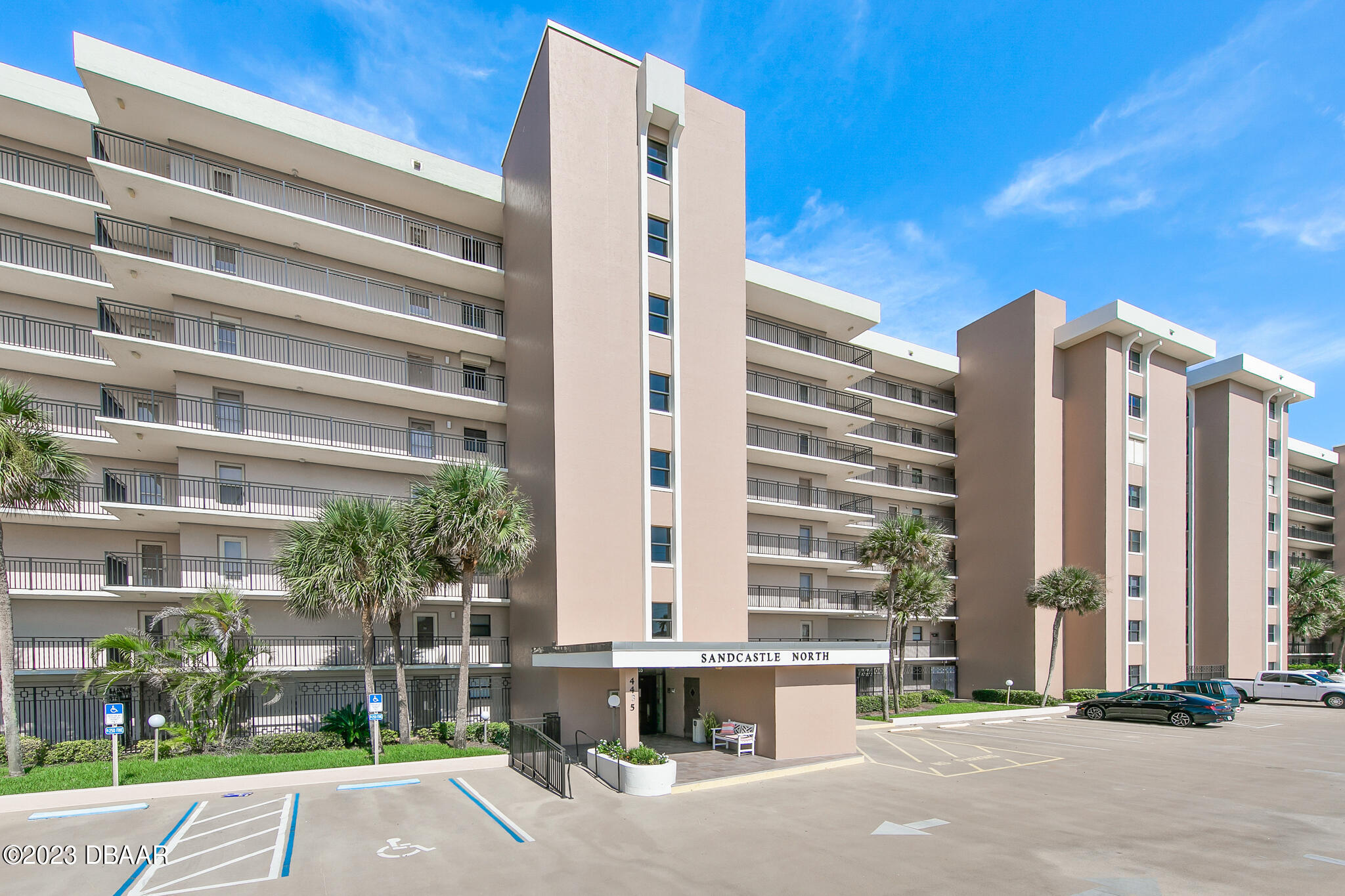 4435 S Atlantic Avenue, 712