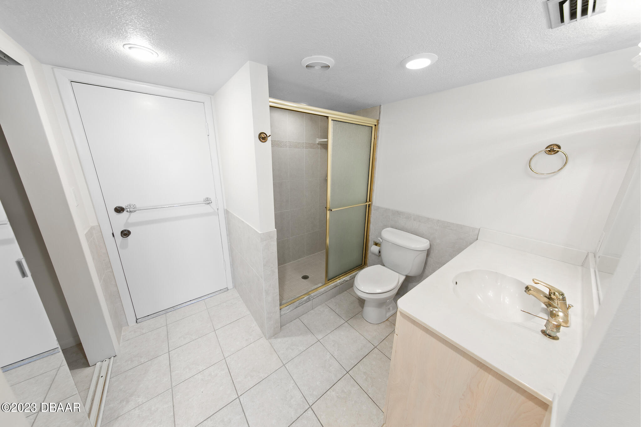 4435 S Atlantic Avenue, 712