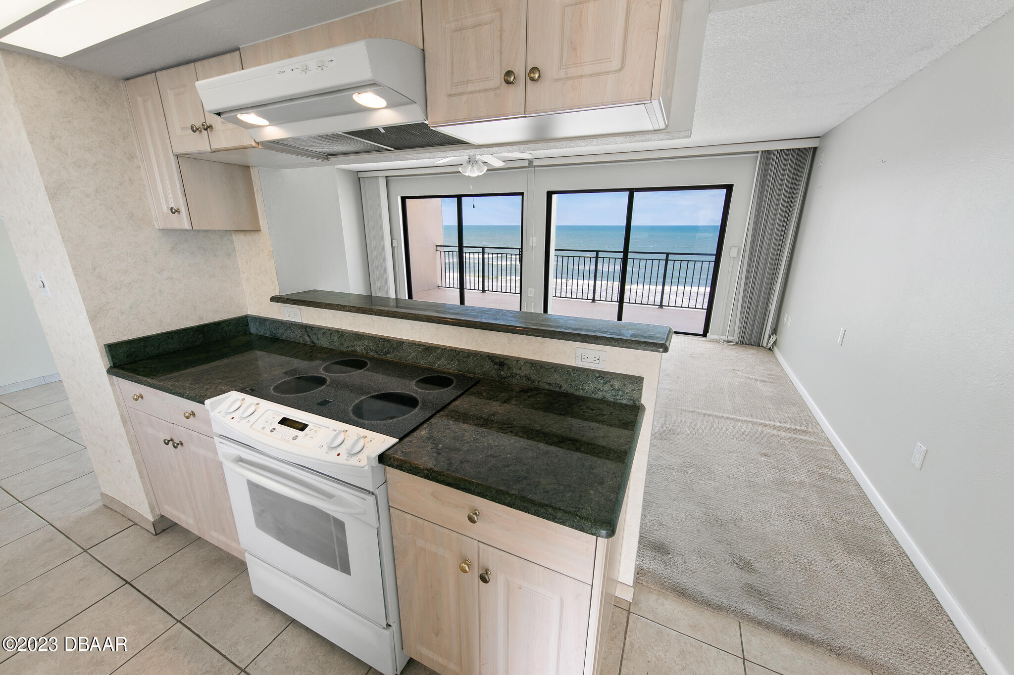 4435 S Atlantic Avenue, 712