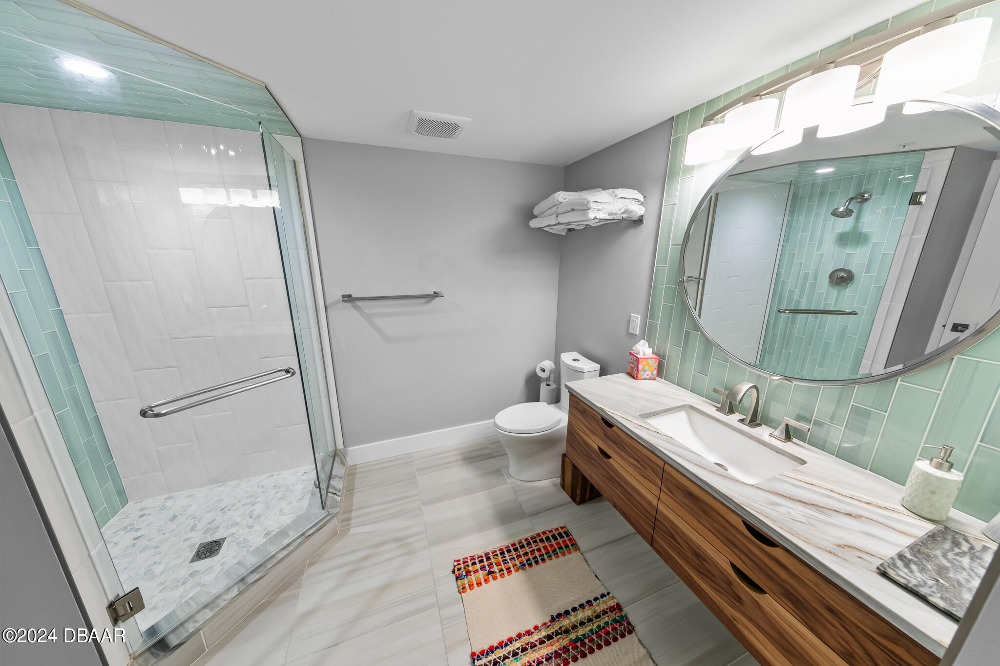4767 S Atlantic Avenue, 703