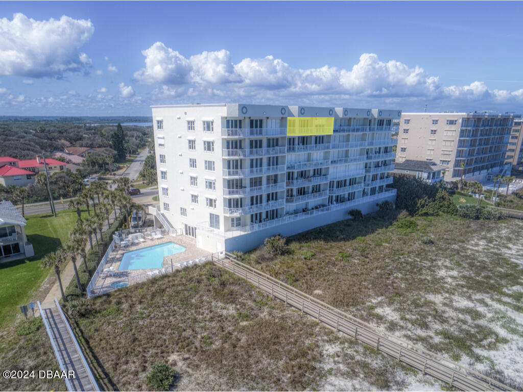 4767 S Atlantic Avenue, 703
