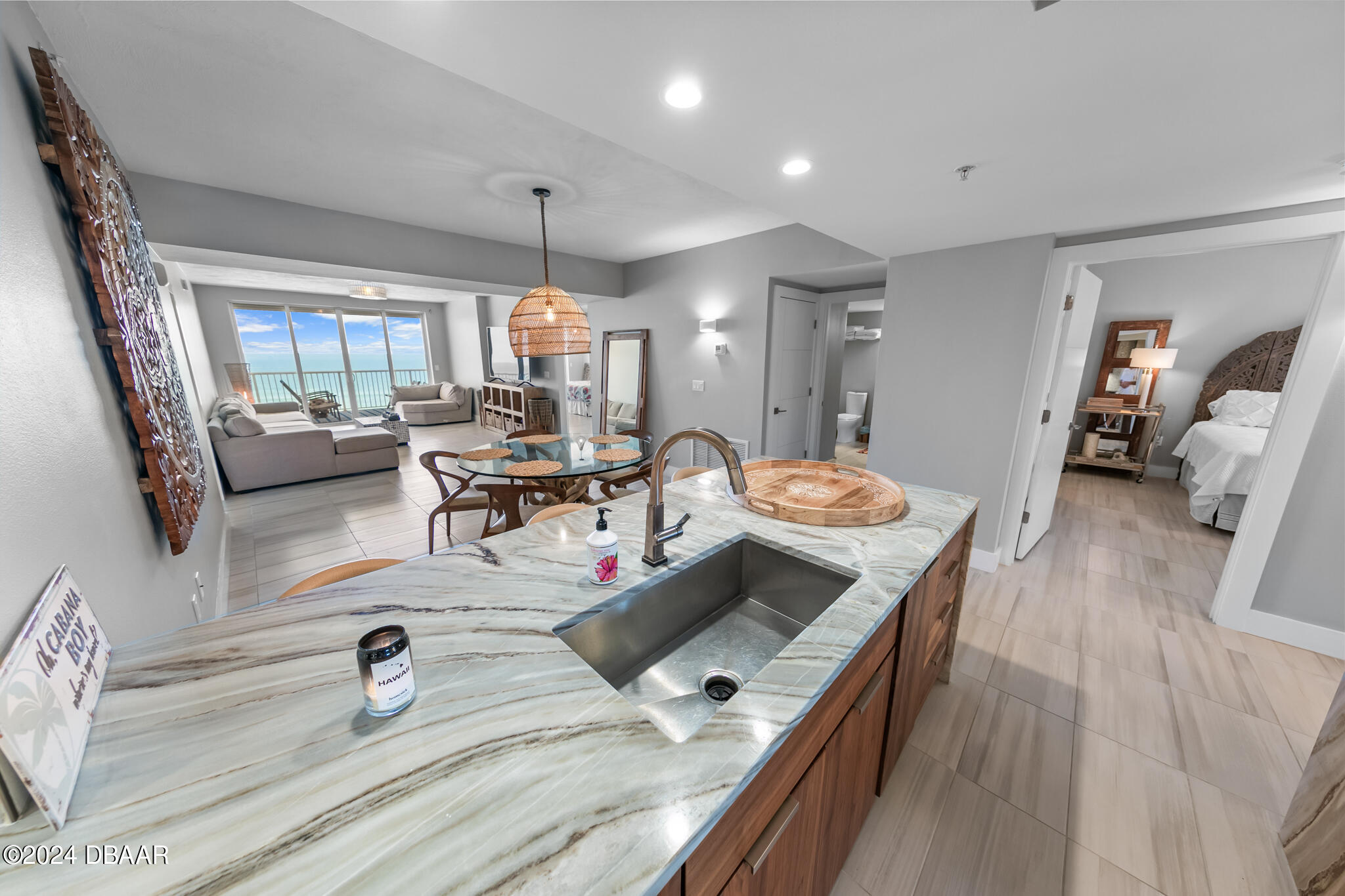 4767 S Atlantic Avenue, 703