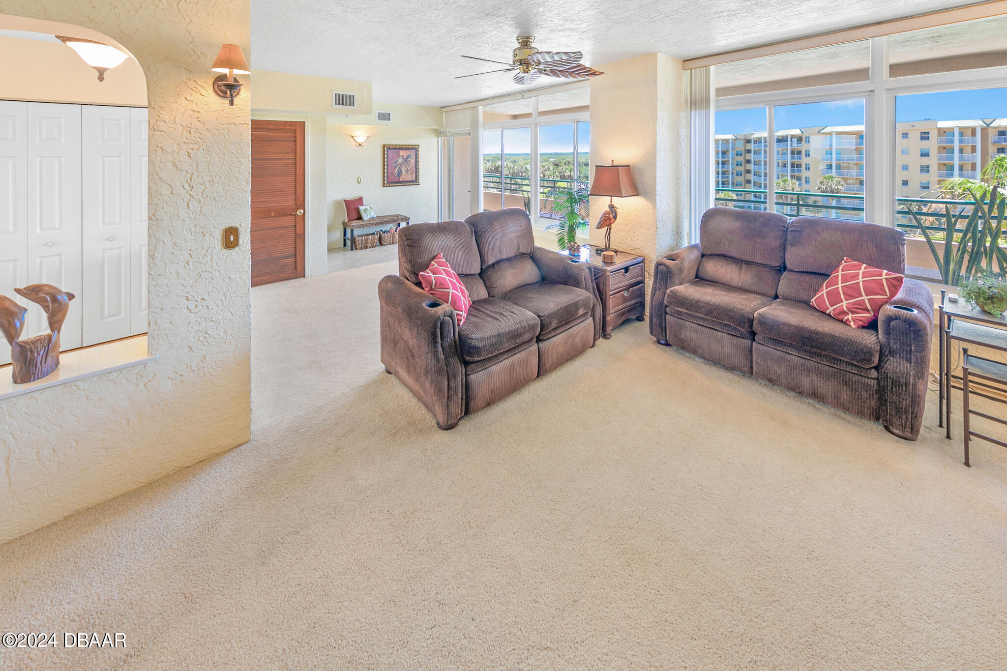 4651 S Atlantic Avenue, 503