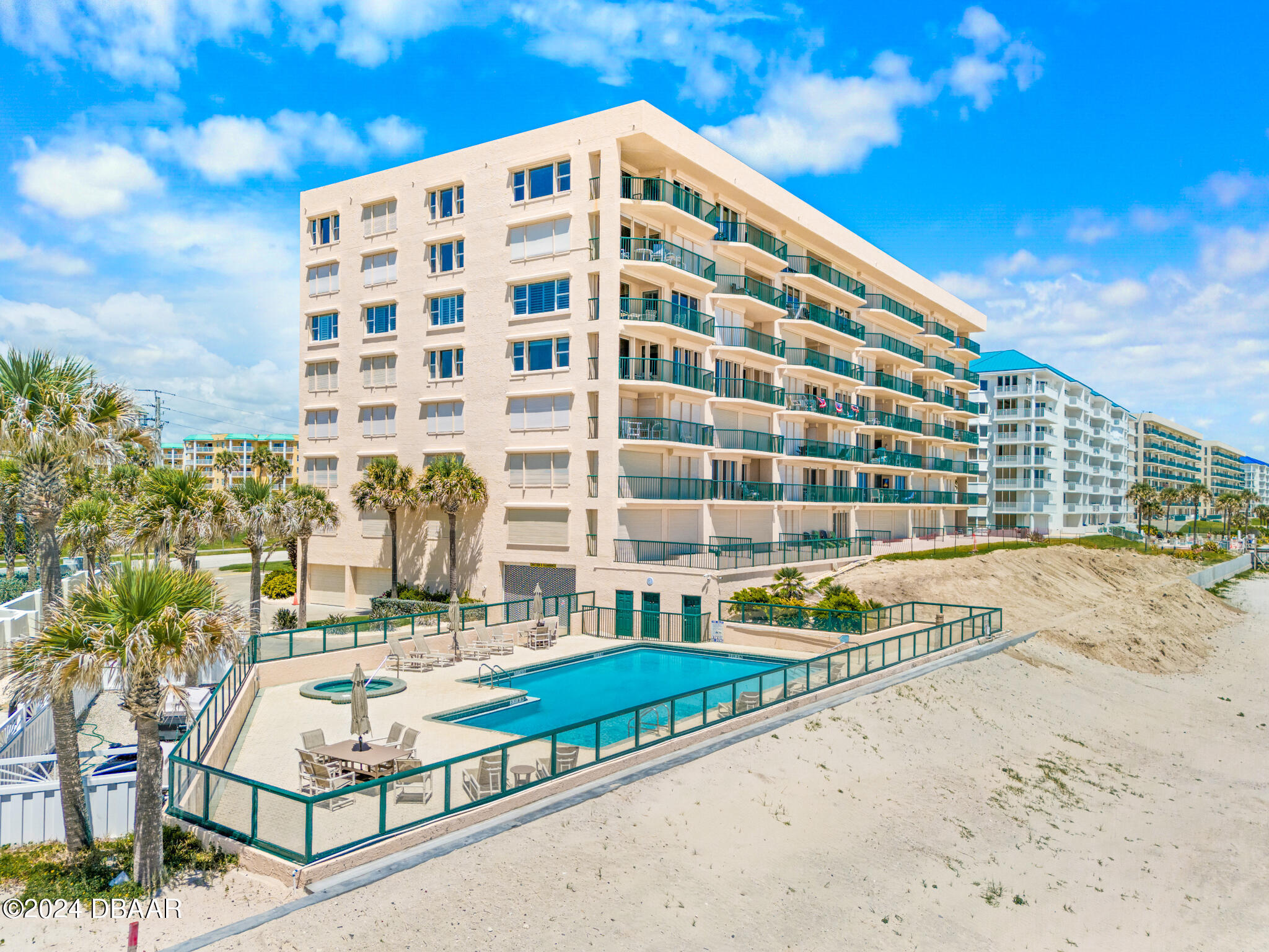4651 S Atlantic Avenue, 503