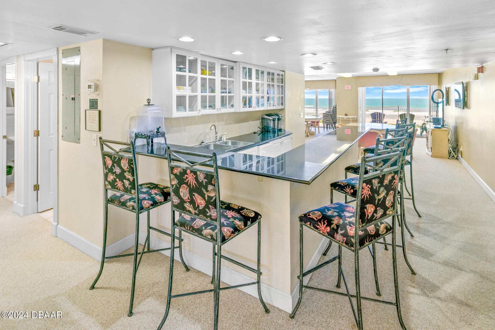 4651 S Atlantic Avenue, 503