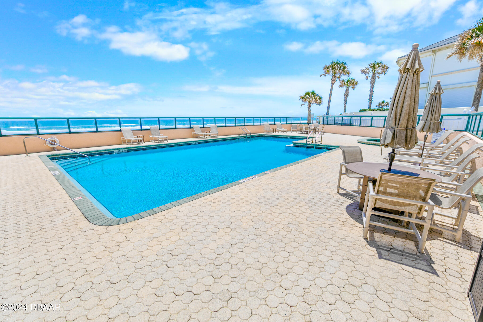 4651 S Atlantic Avenue, 503