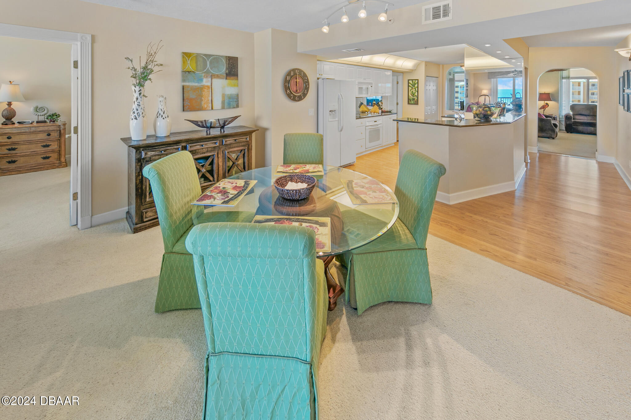 4651 S Atlantic Avenue, 503