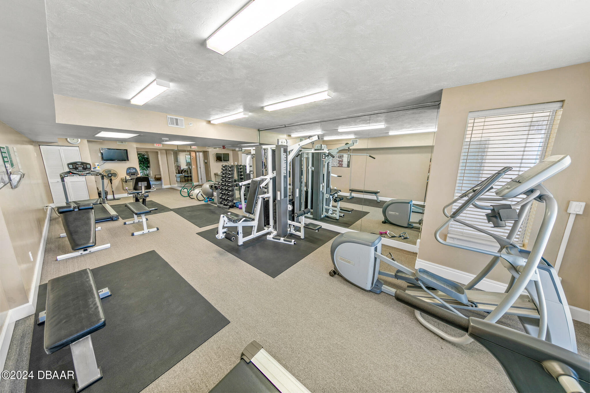 4651 S Atlantic Avenue, 503