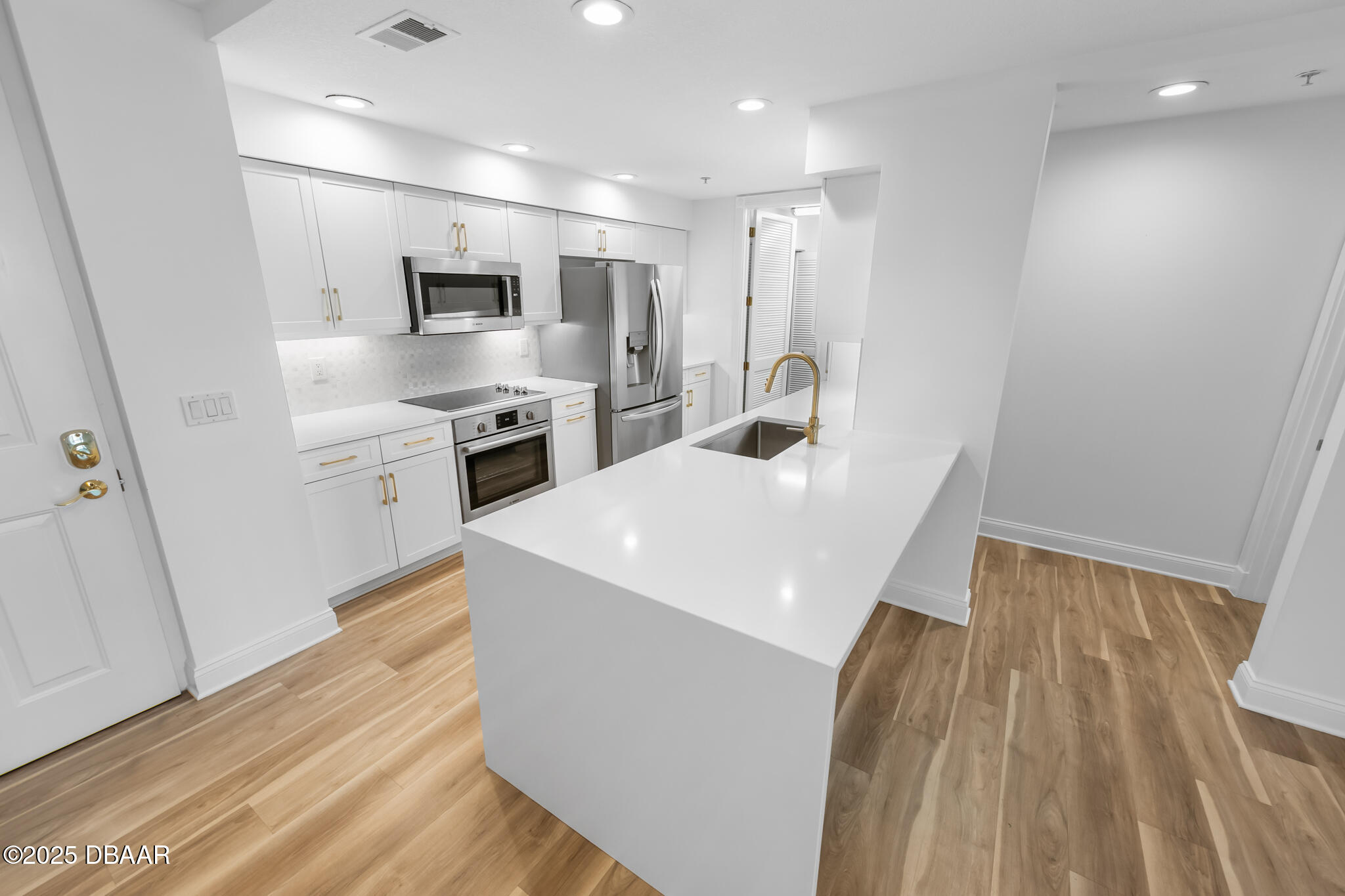 4620 Riverwalk Village Court, 7403