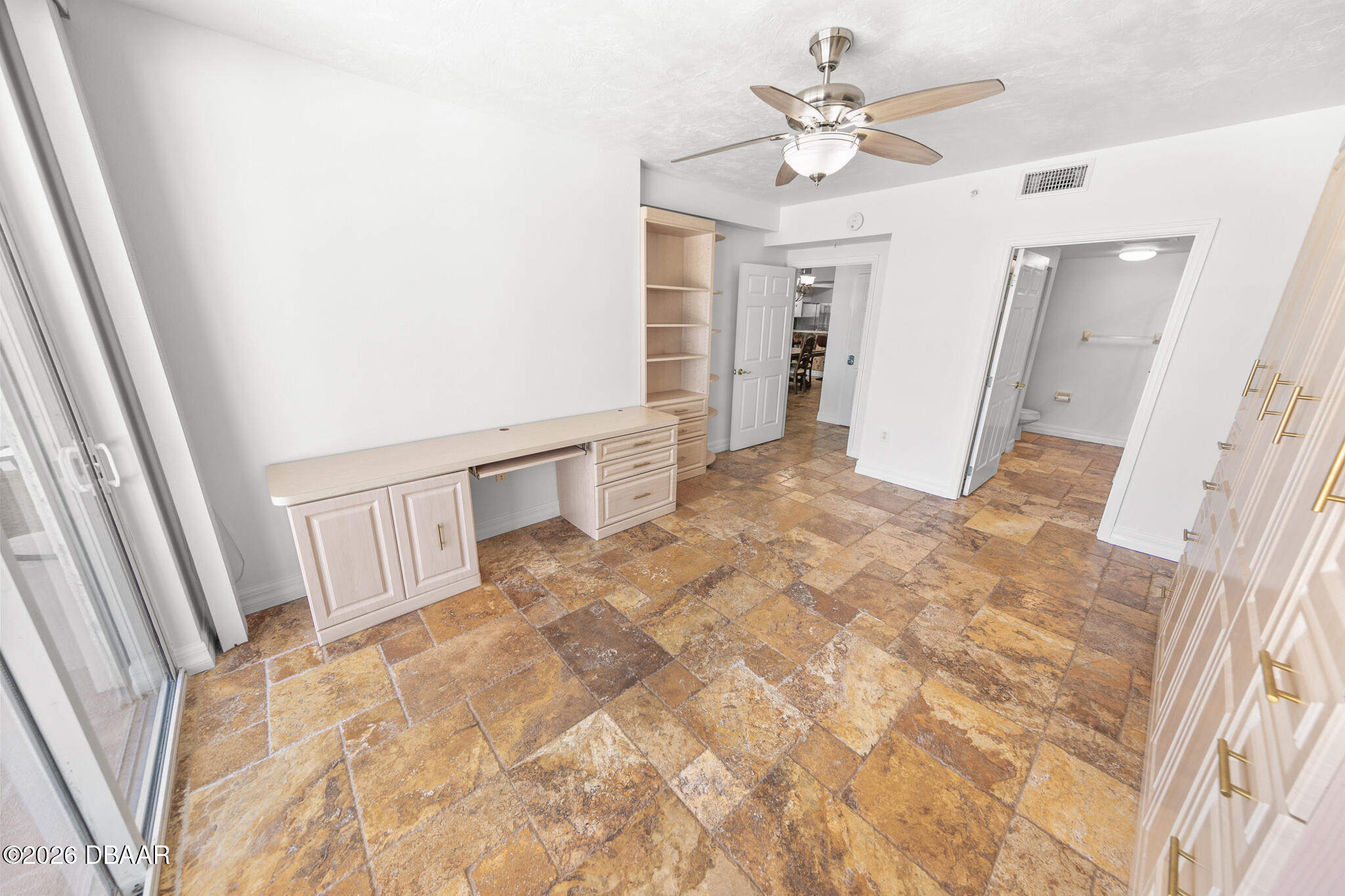 4767 S Atlantic Avenue 402