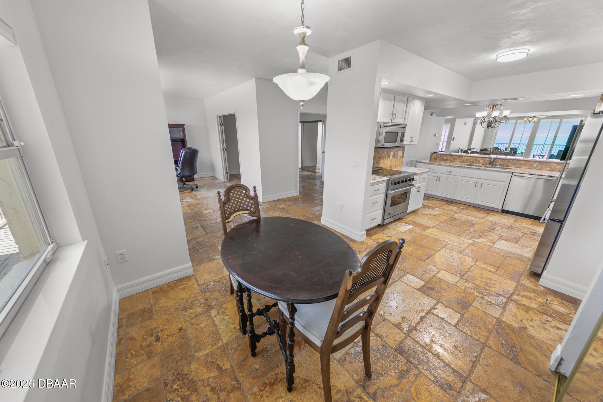 4767 S Atlantic Avenue 402