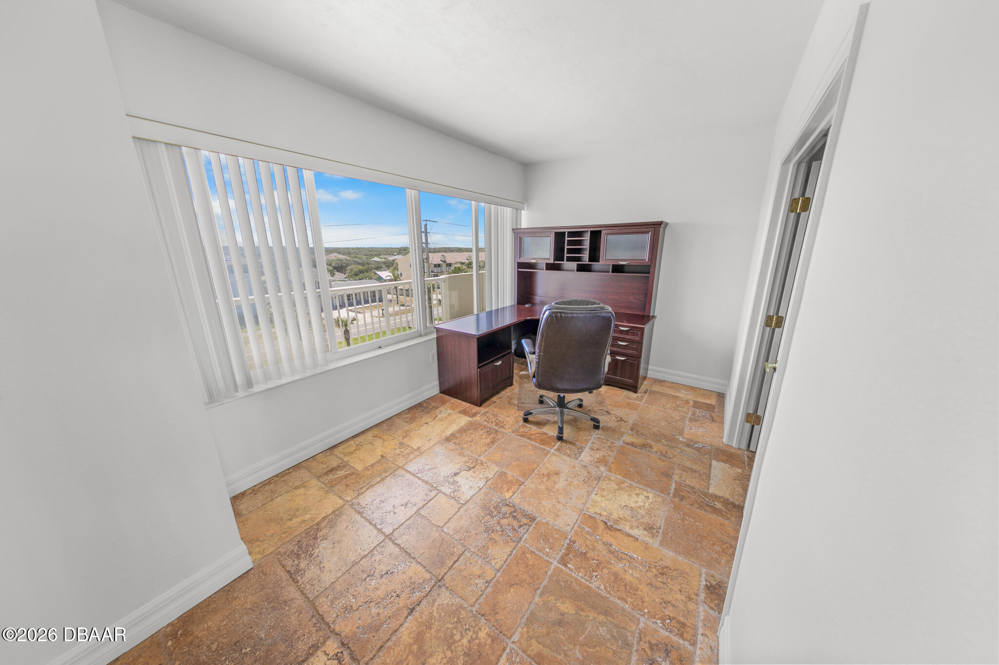 4767 S Atlantic Avenue 402