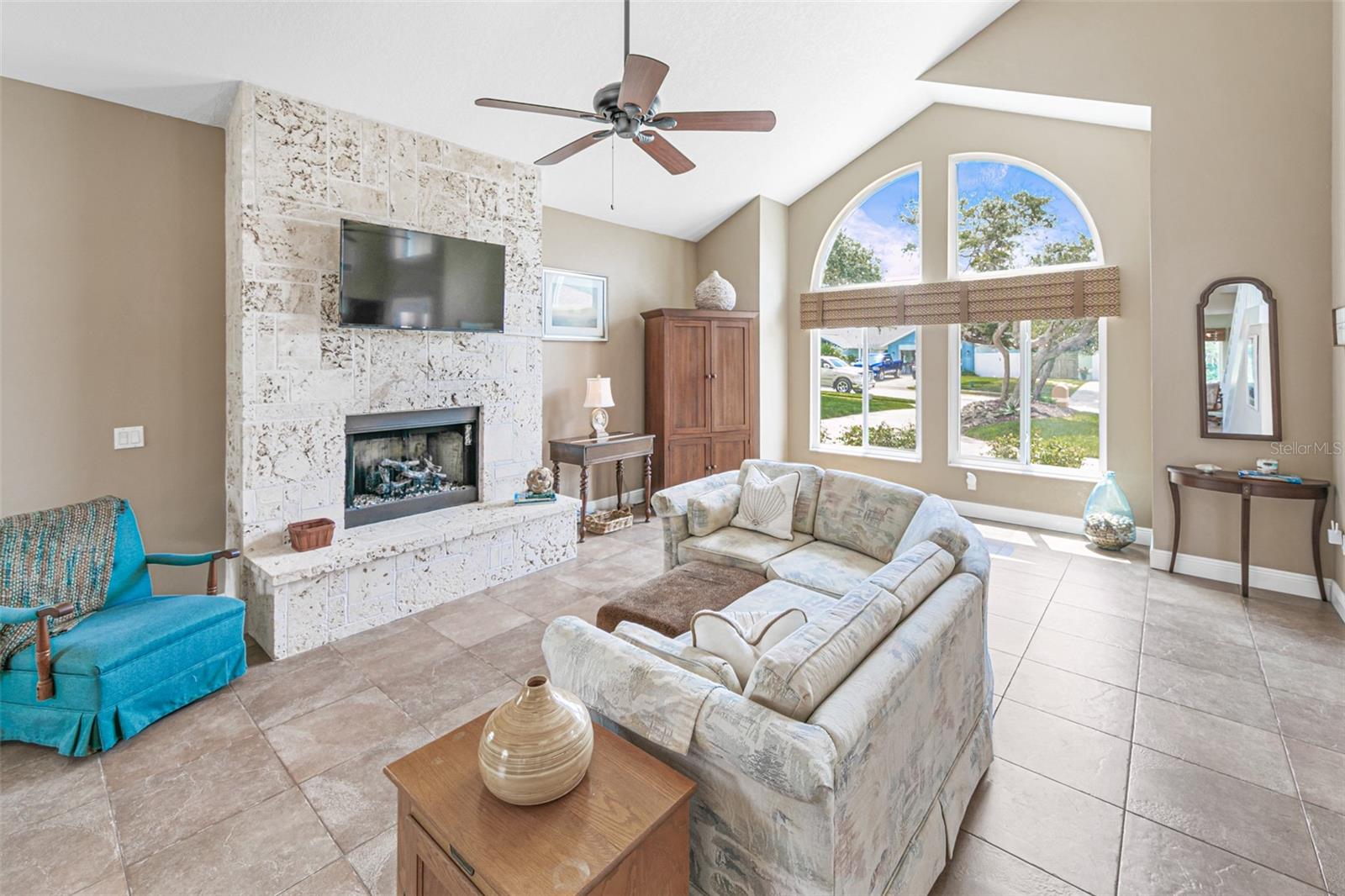 50 TINA MARIA CIR
