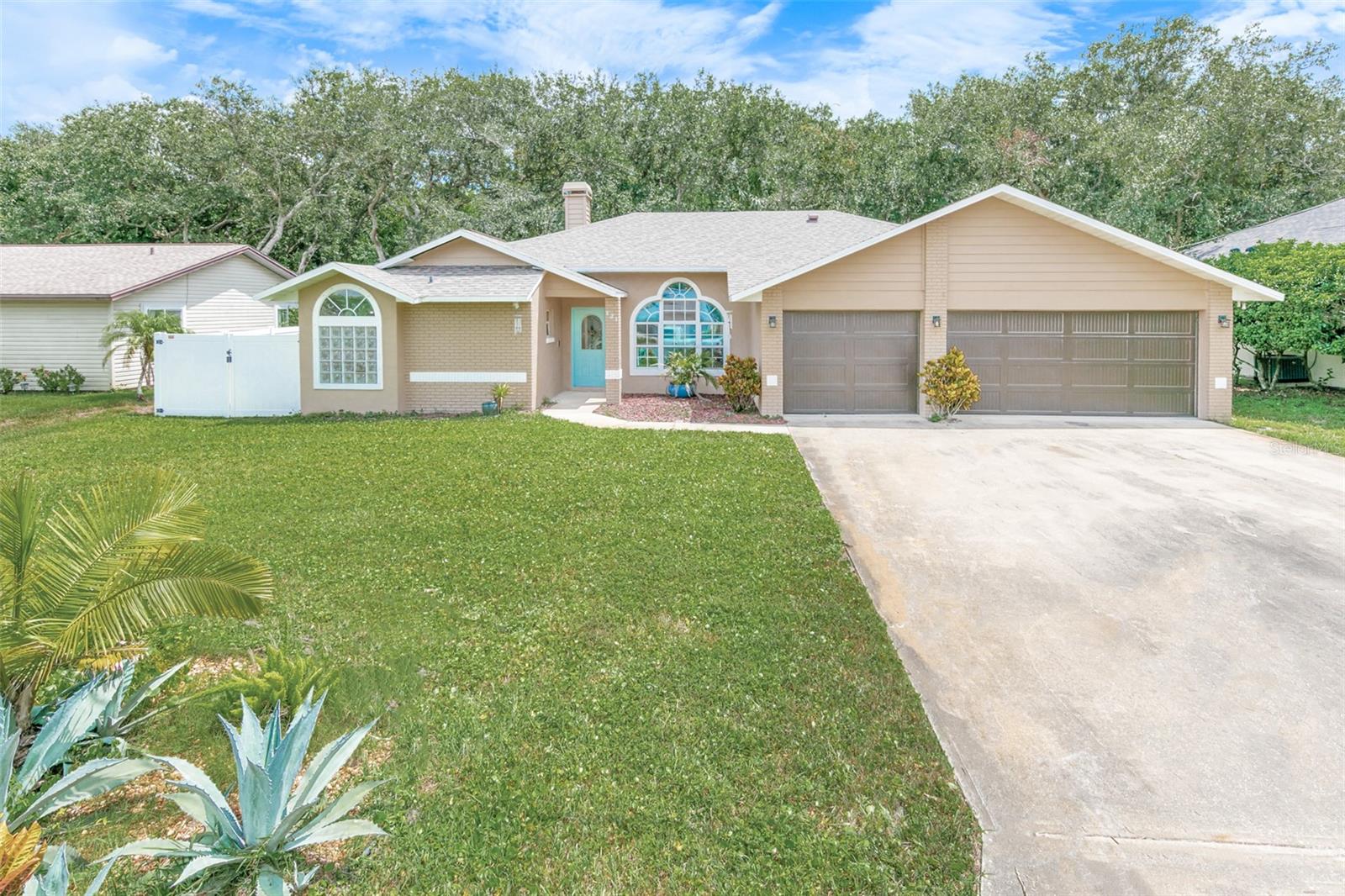 121 PONCE TERRACE CIR