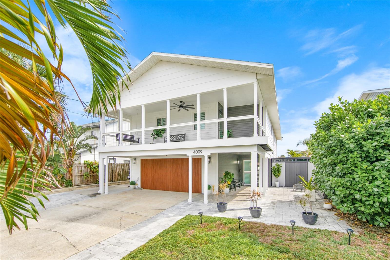 4009 S PENINSULA DR