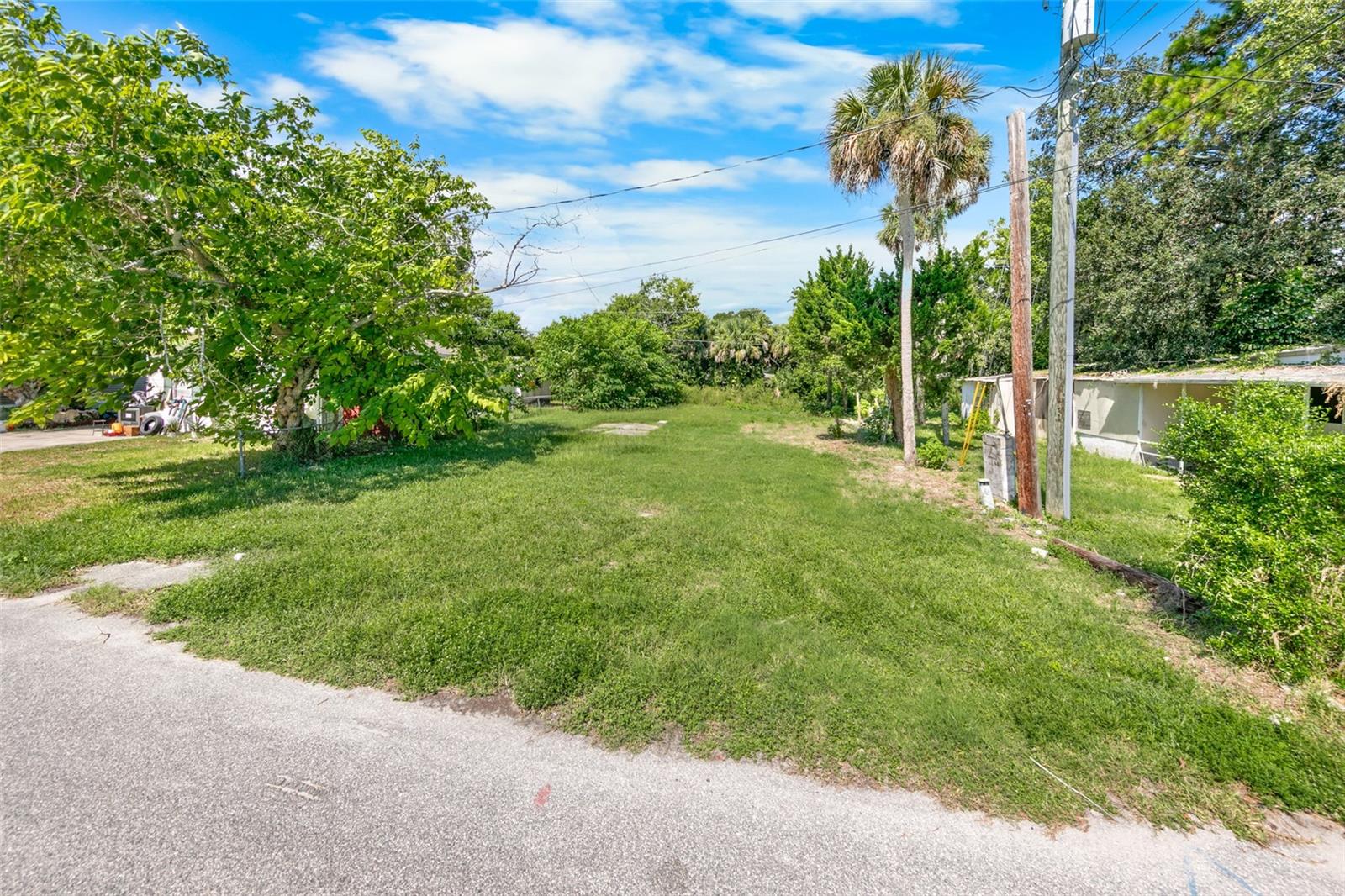 6512 PAT HELEN DR