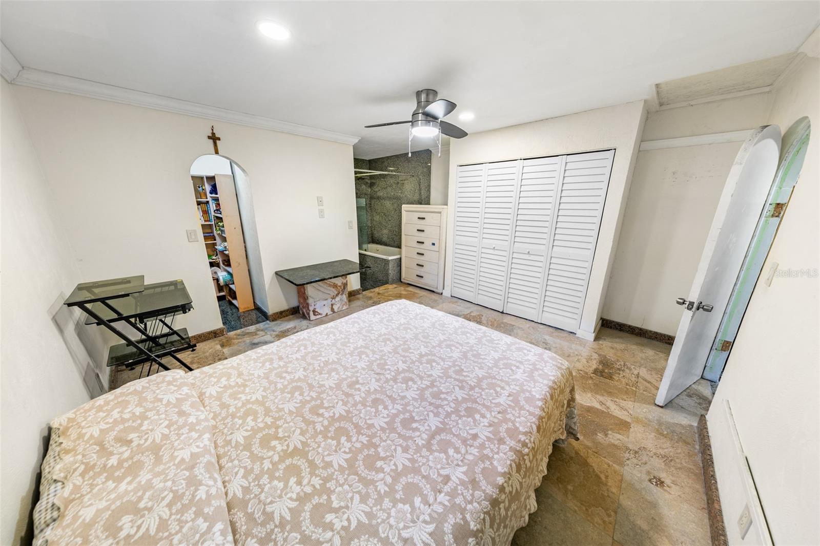 332 FLETCHER AVE