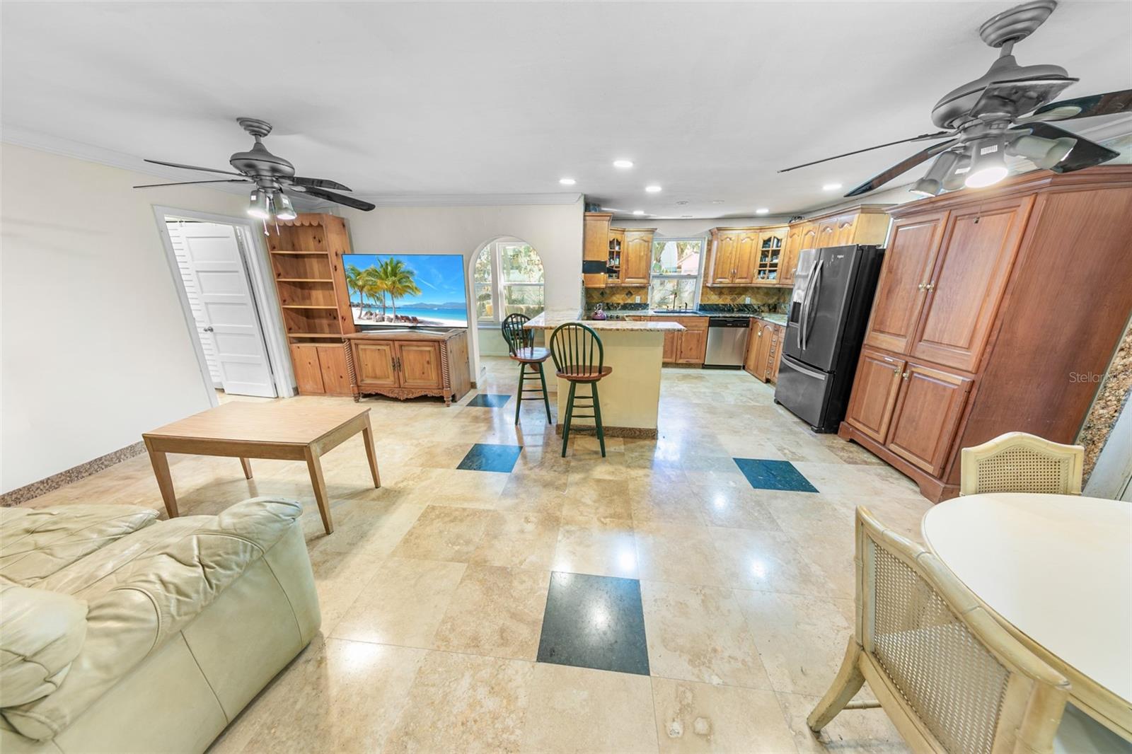 332 FLETCHER AVE