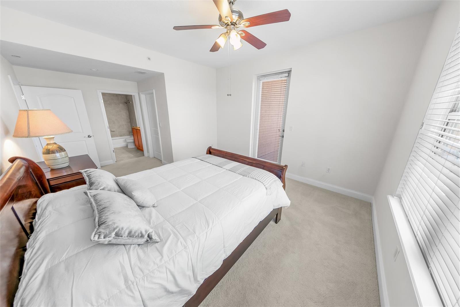 2515 S ATLANTIC AVE #301