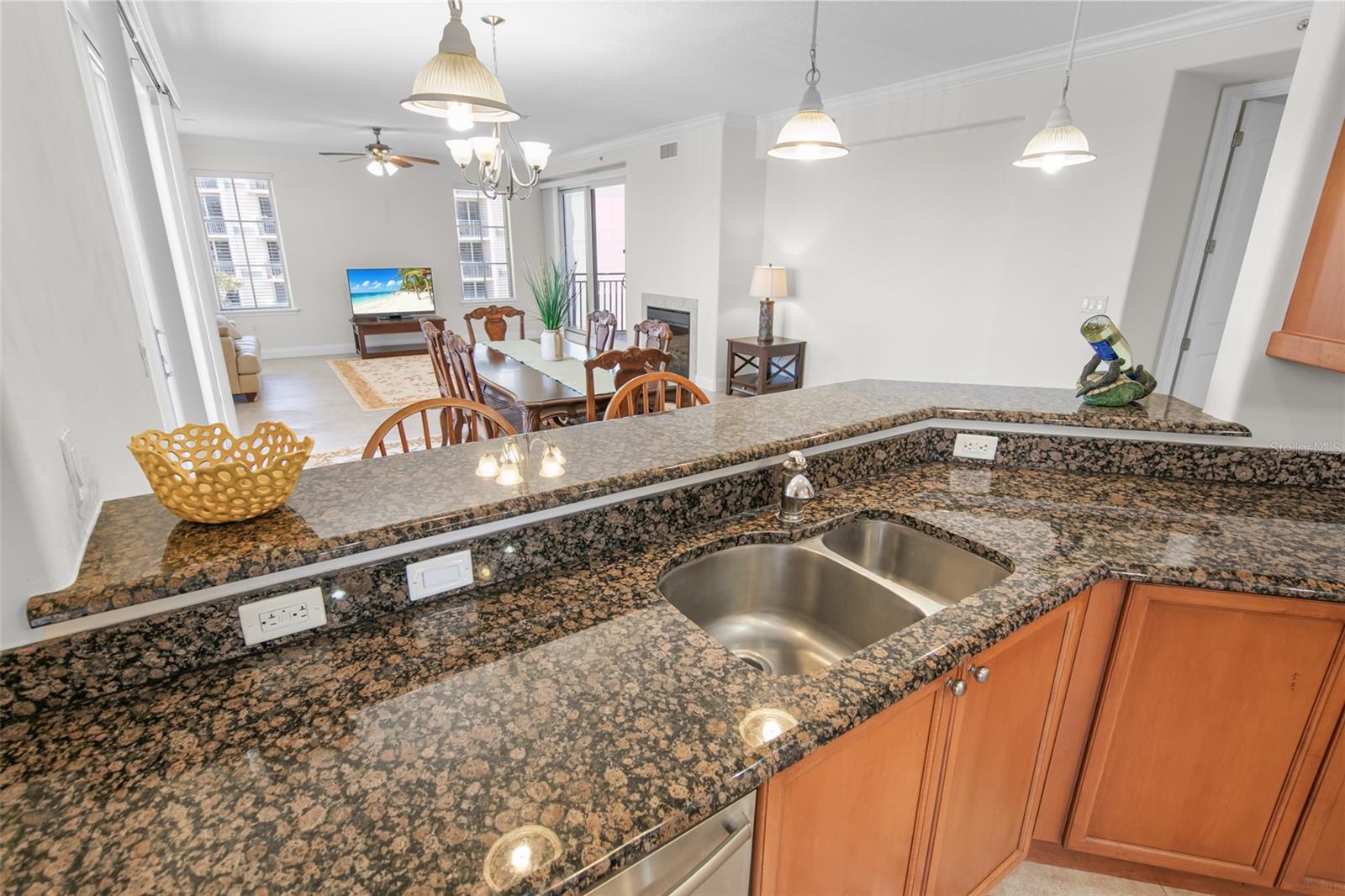 2515 S ATLANTIC AVE #301