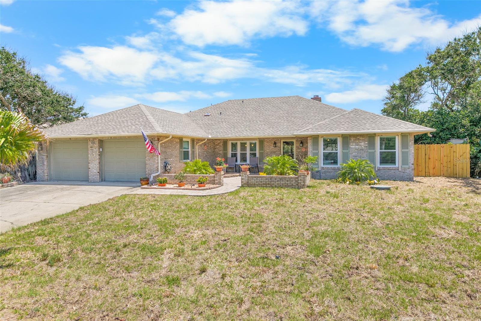 64 BUSCHMAN DR