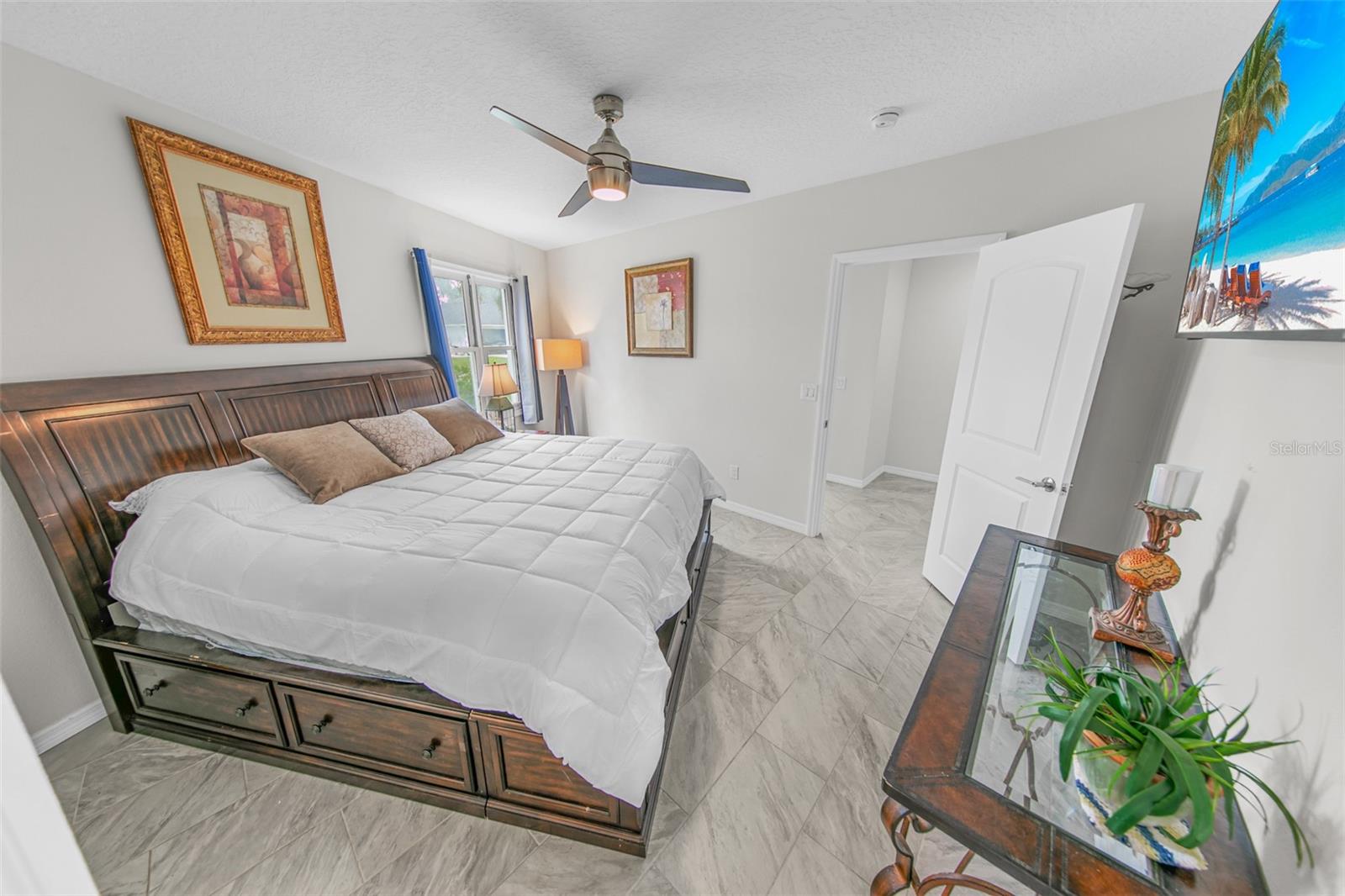 38 LAZY EIGHT DR