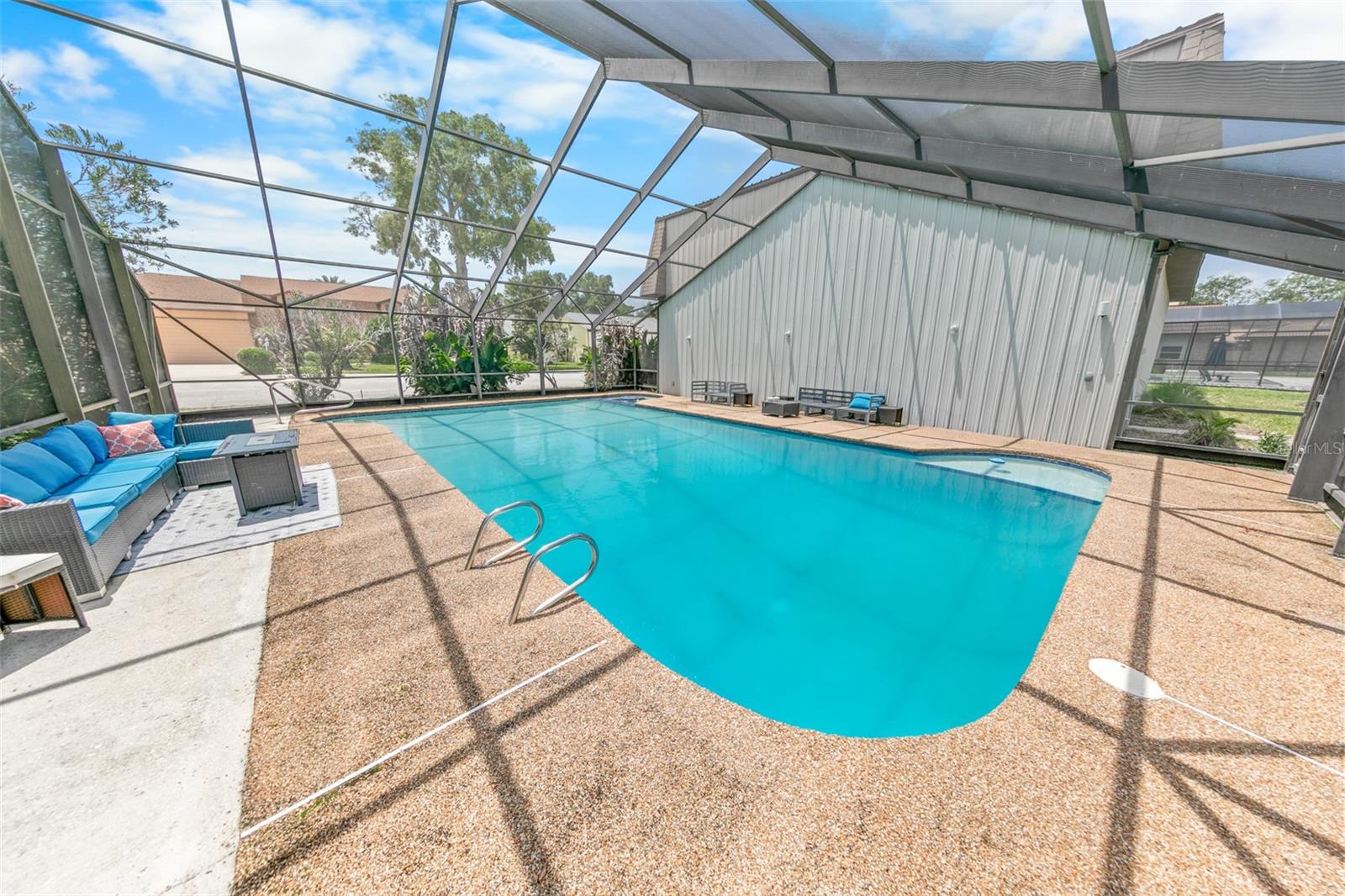 38 LAZY EIGHT DR
