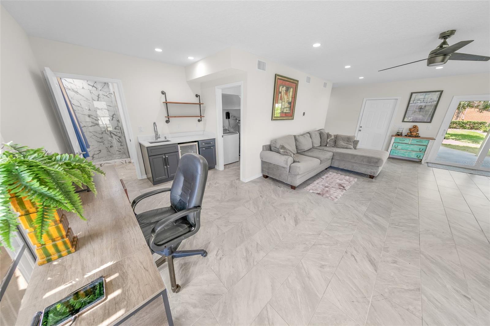 38 LAZY EIGHT DR