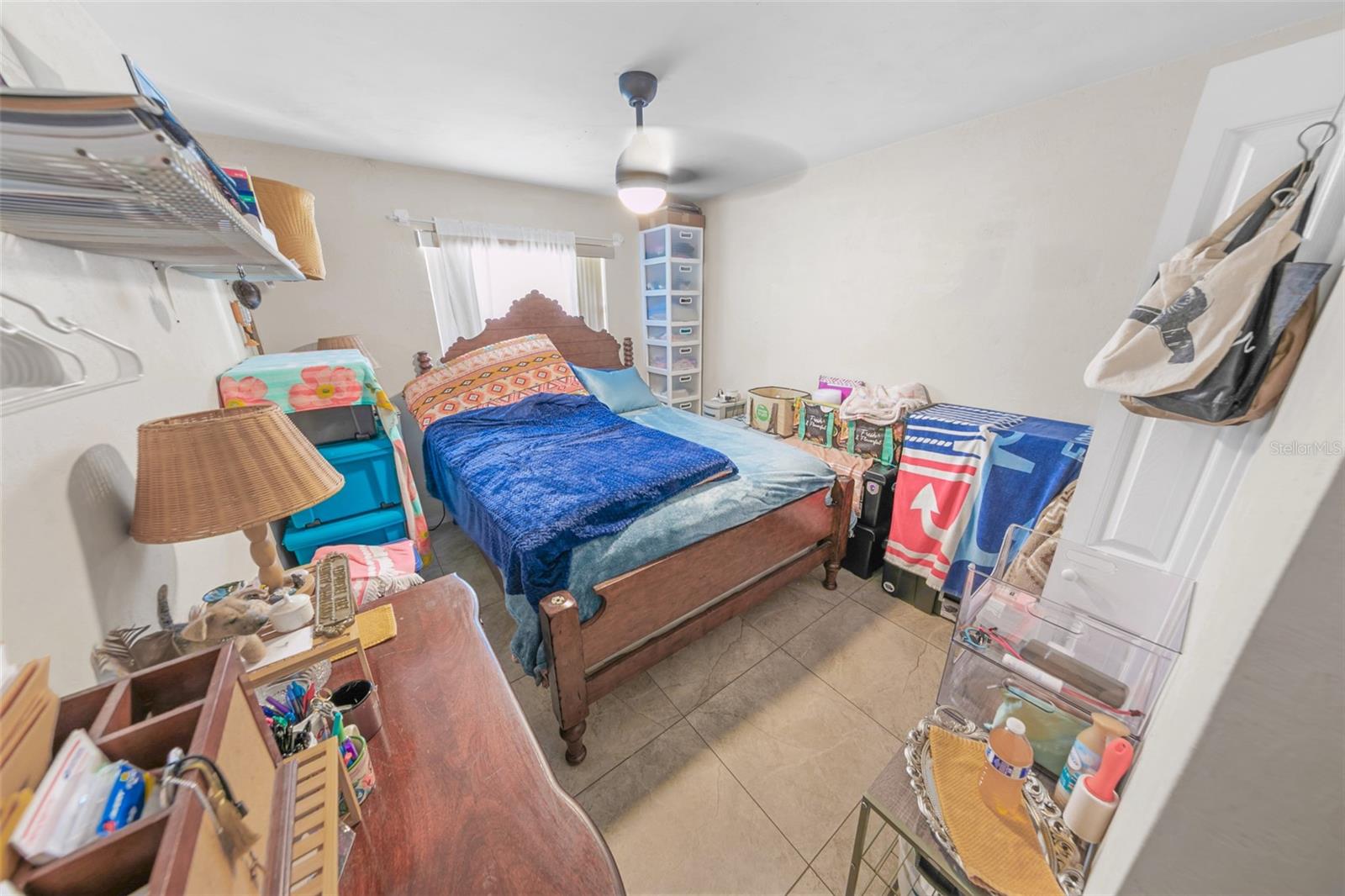 2041 HALIFAX DR