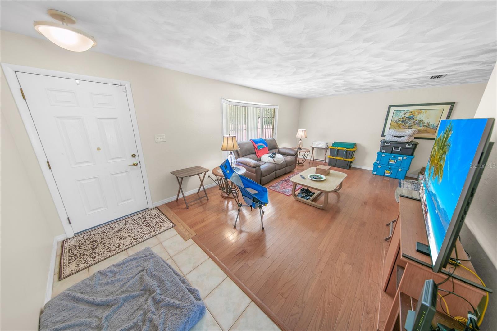 2041 HALIFAX DR