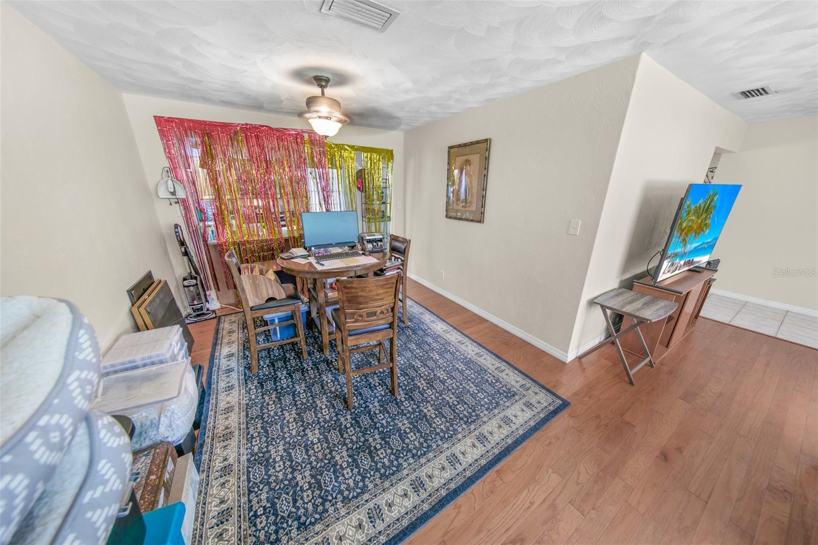 2041 HALIFAX DR