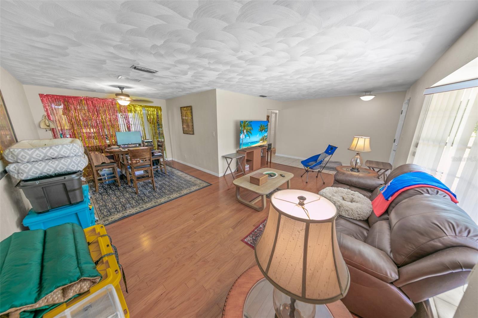 2041 HALIFAX DR