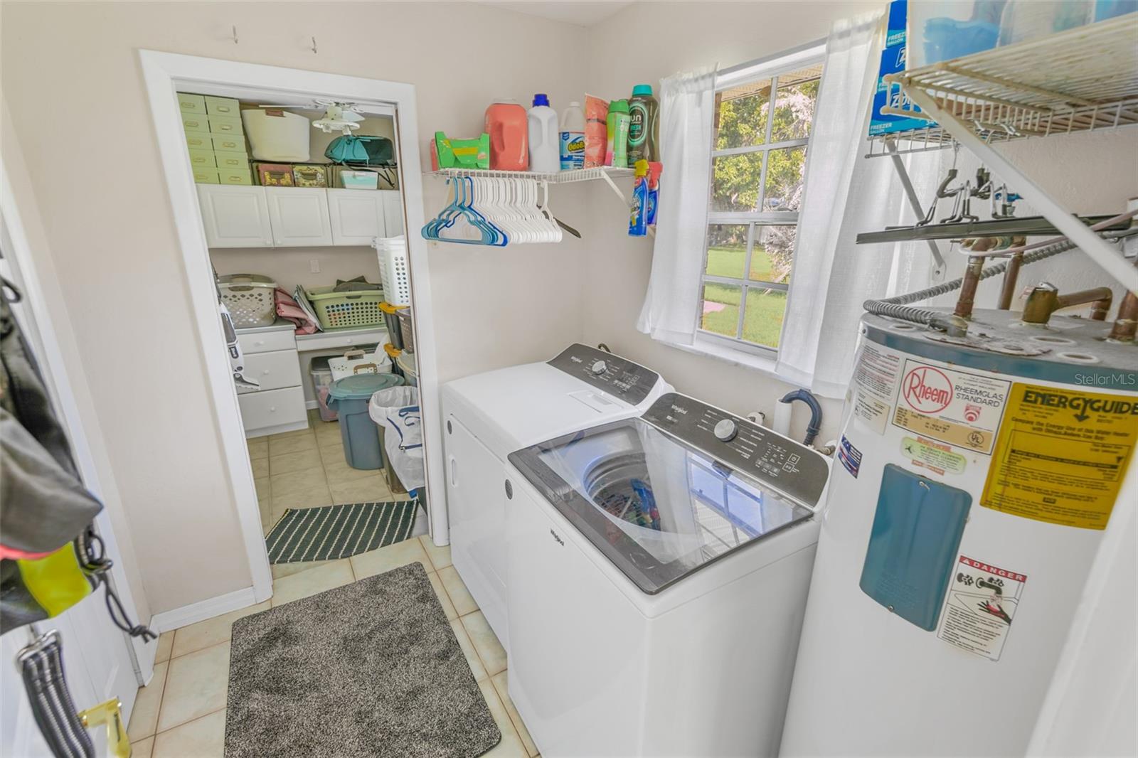 2041 HALIFAX DR