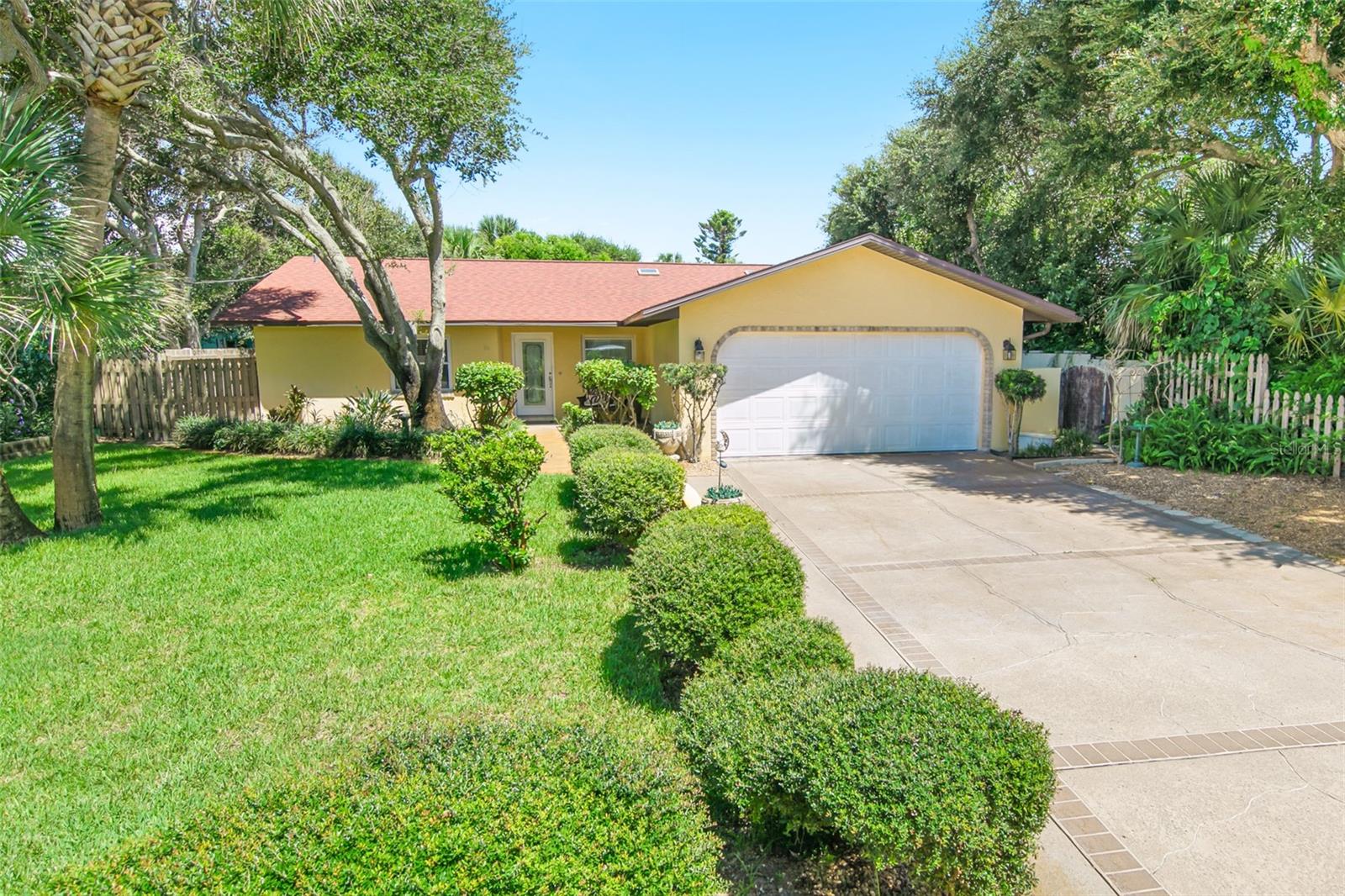 66 BEVERLY HILLS AVE