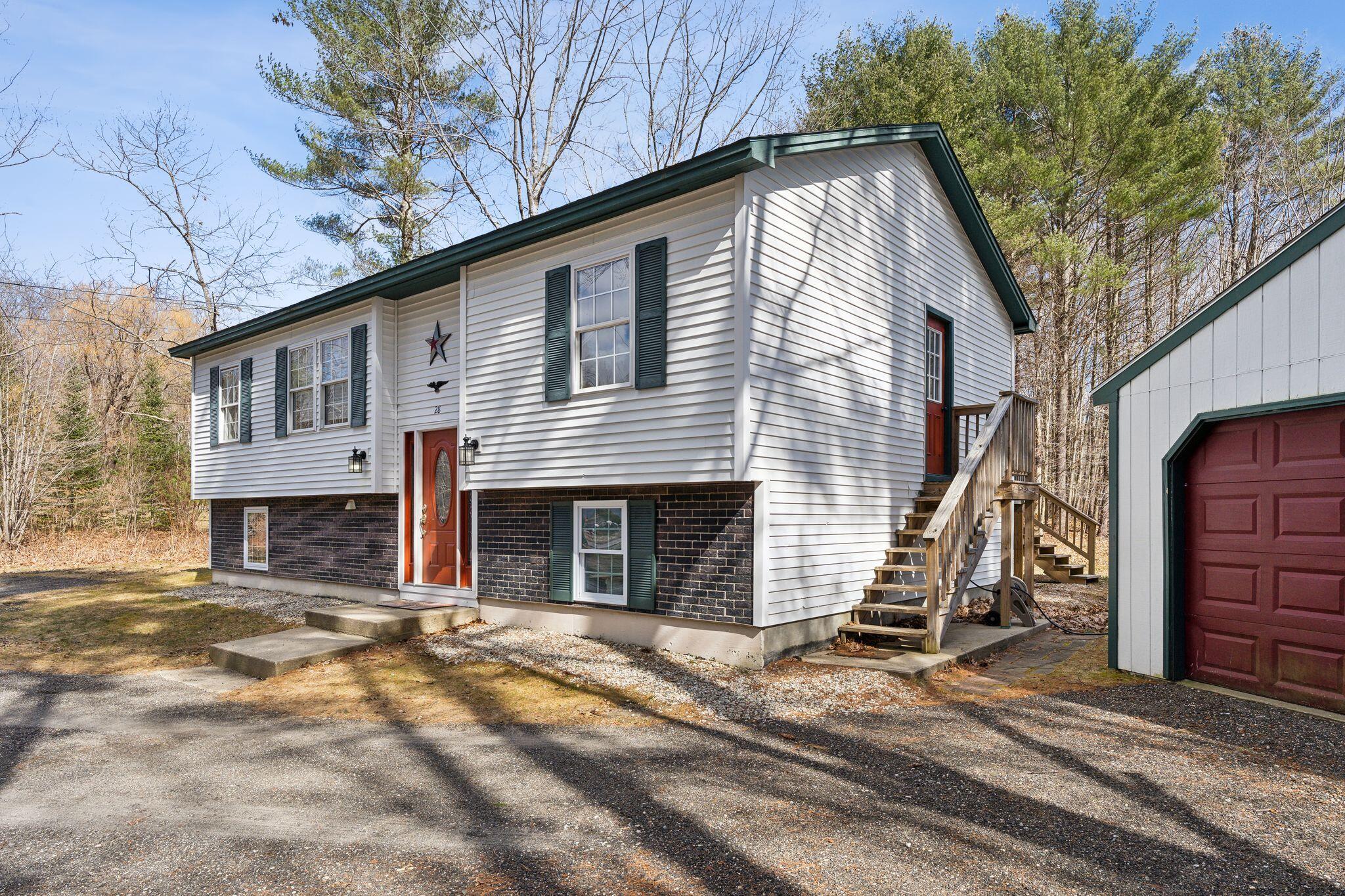 28 Maple Street