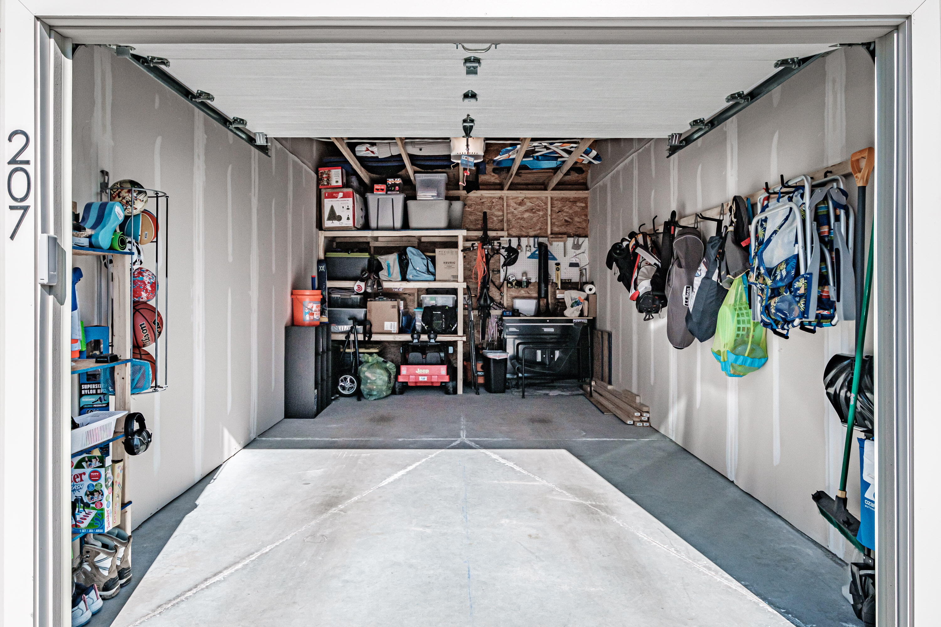 28 Pacer Way, 207