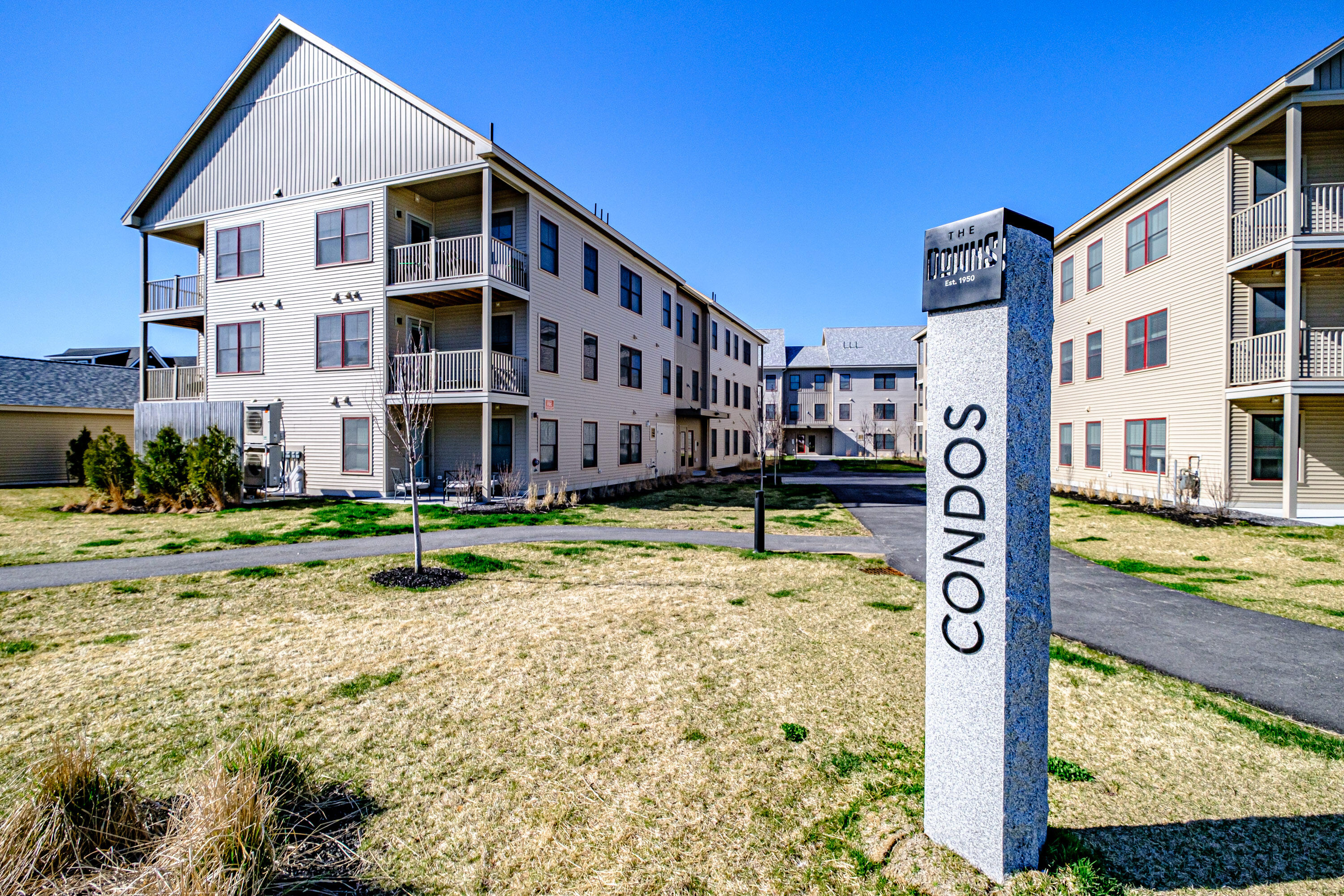 28 Pacer Way, 207